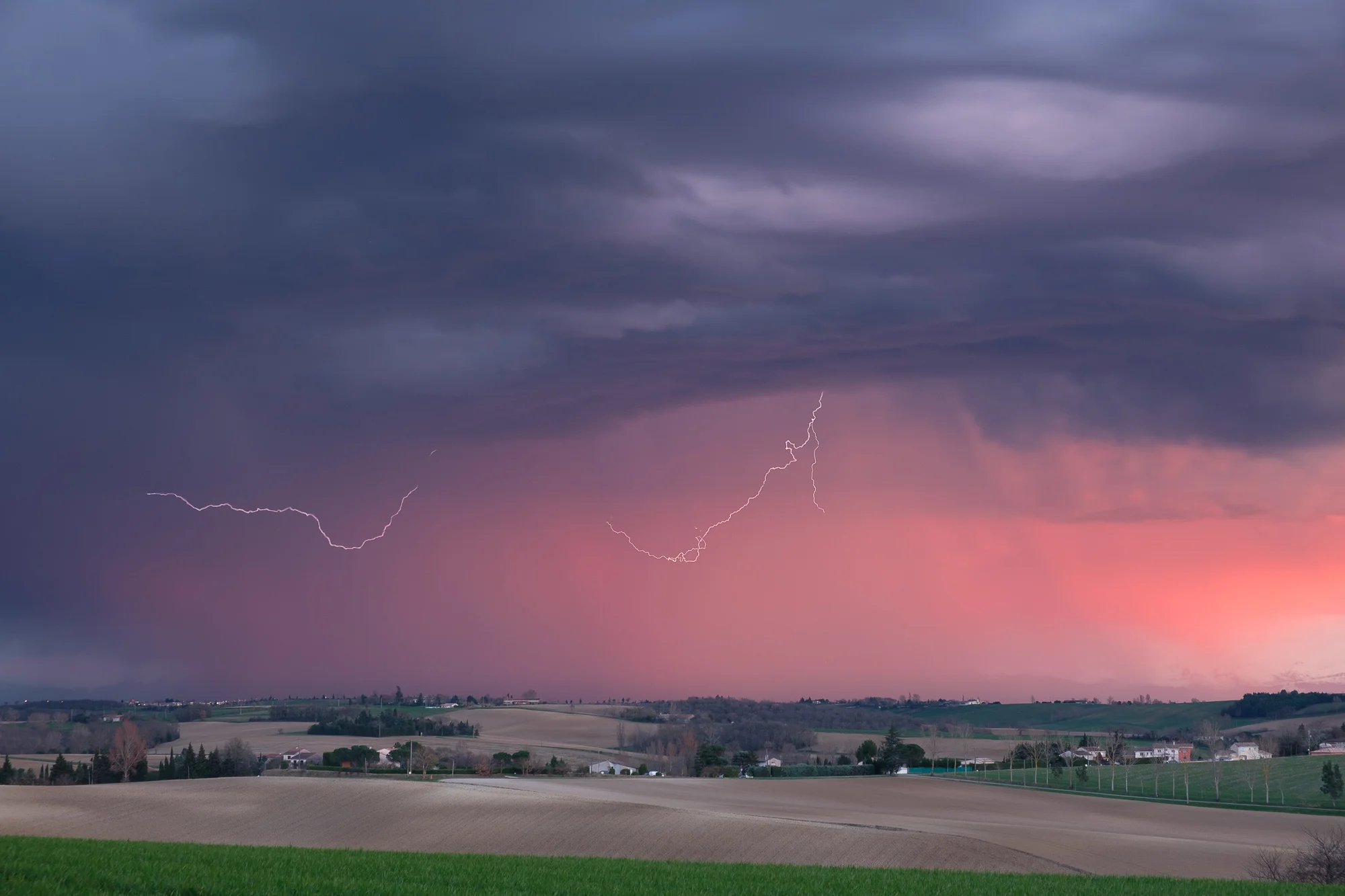 Biginning of the storm during sunset on the Pyrénées Ariégioi