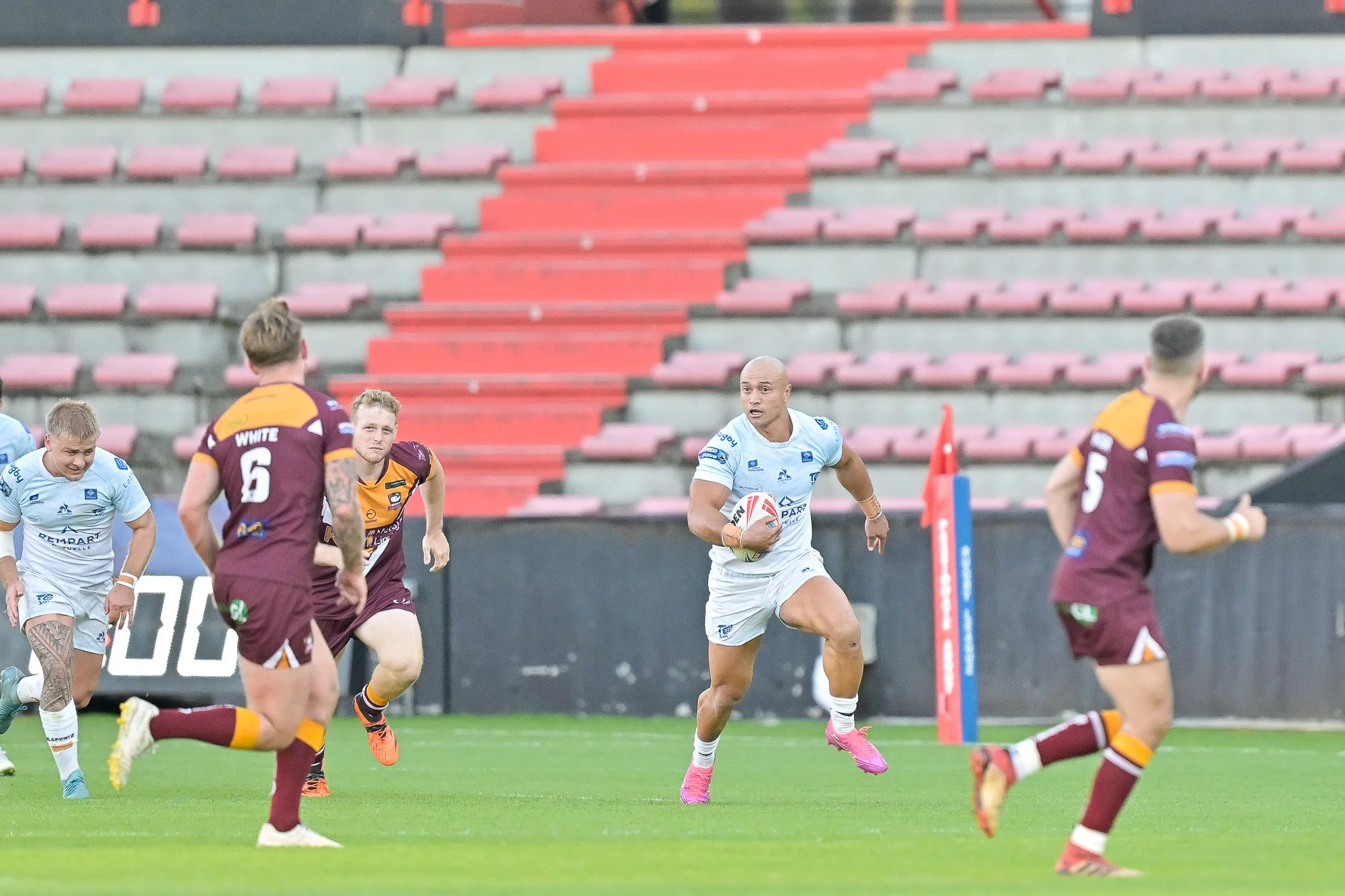 2025 Toulouse Olympique XIII vs Batley Bulldogs RLFC - Day 25 175.jpg