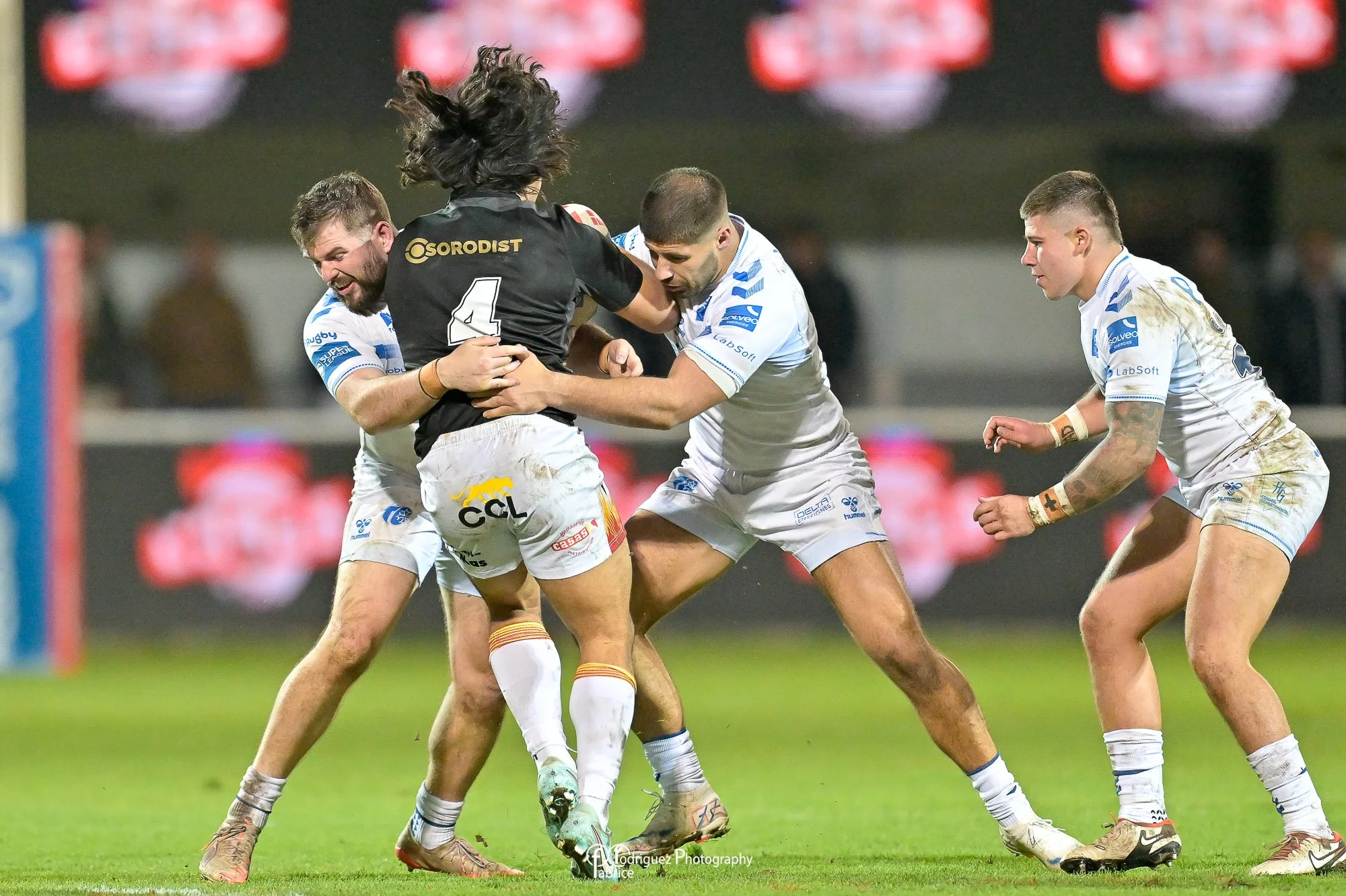 End of the preparation game between the Dragons Catalans and the Toulouse Olympique XIII. The Dragons Catalans wins by 36-18

Toulouse Olympique  Rugby Football League  FFR XIII - F&eacute;d&eacute;ration Fran&ccedil;aise de Rugby &agrave; XIII  Trei