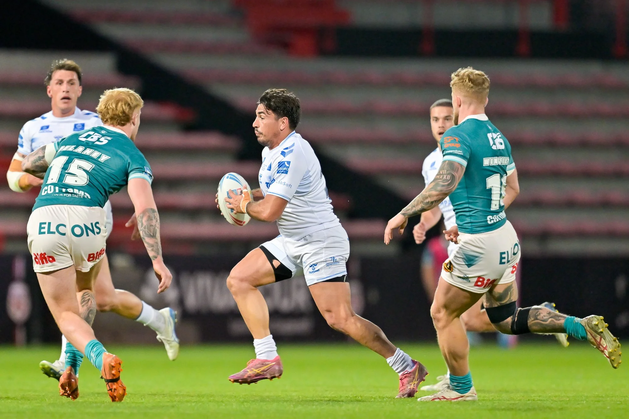 2025 Toulouse Olympique XIII vs St Helens - Rd5 39.jpg