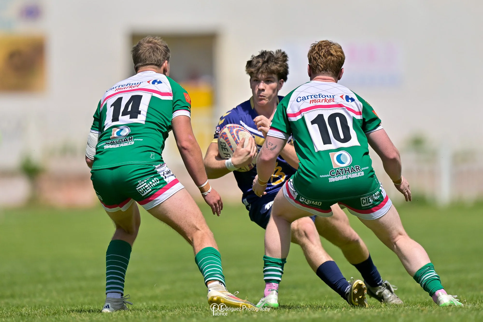 Fin de la premi&egrave;re mi-temps dans le match du championnat de France U19 entre L&eacute;zignan et le TO XIII. Le score est de : 12-0

Association Toulouse Olympique XIII  FFR XIII - F&eacute;d&eacute;ration Fran&ccedil;aise de Rugby &agrave; XII