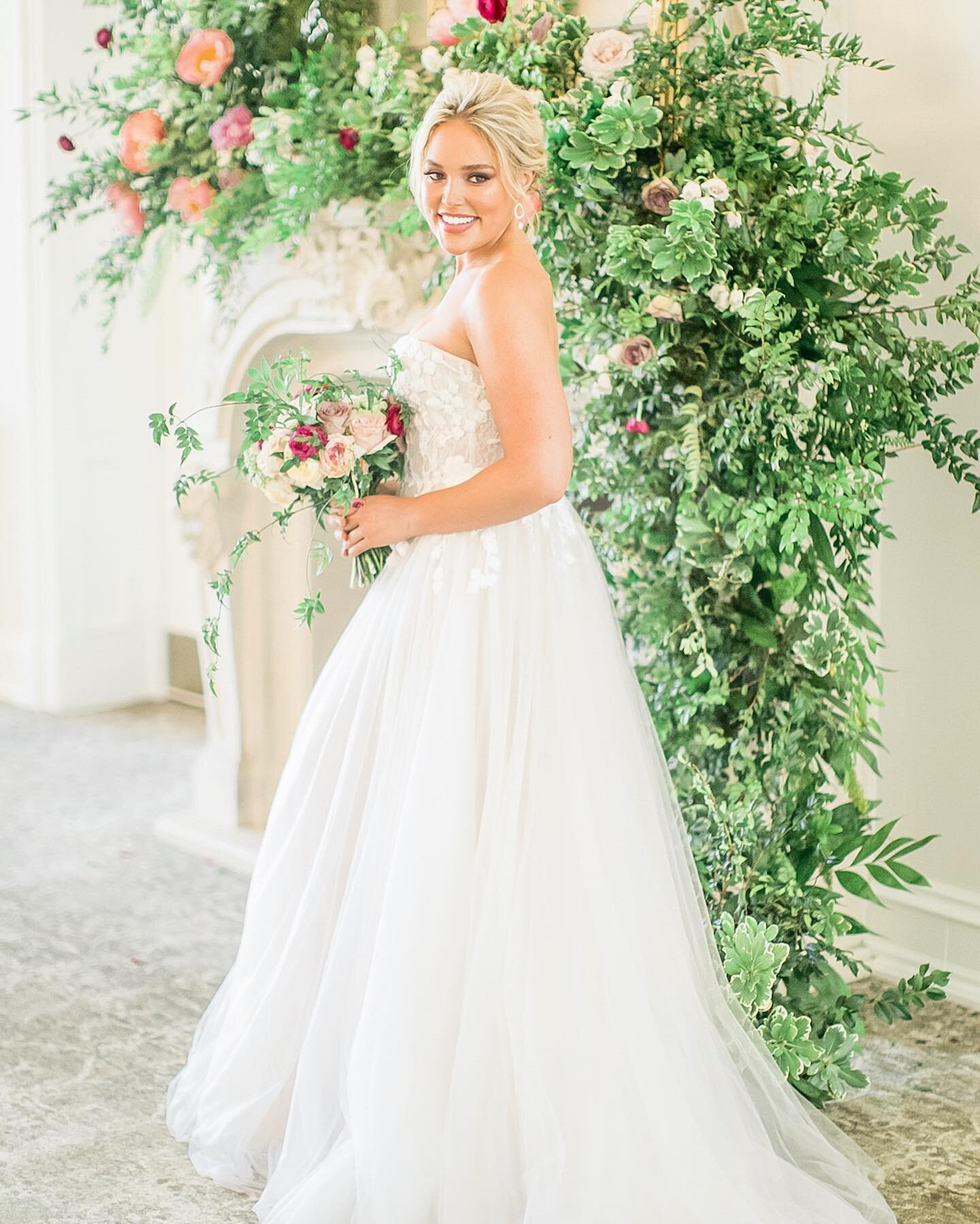 When you look like, you&rsquo;ve just stepped out of a Fairy Tale! 😍 Love taking Bridal portraits. The glow and excitement on the bride face before she sees her groom for the first time on their wedding day is so special! 💕

Today my oldest daughte