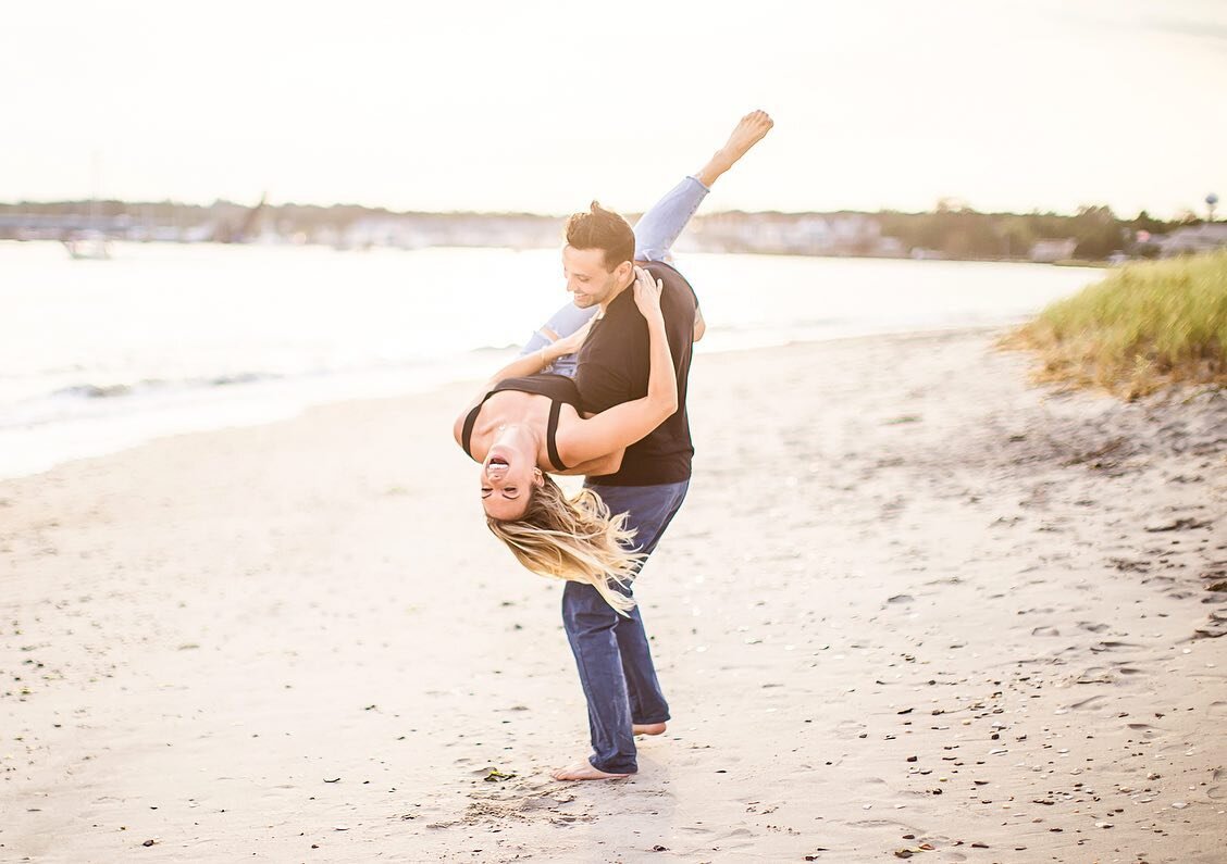 Congratulations to Nicole &amp; Brian on their engagement! 🥂 
We started their engagement session with a beautiful sunset at Fisherman&rsquo;s Cove than we finished at Manasquan beach.
I had the best time photographing them. Honestly felt like I was