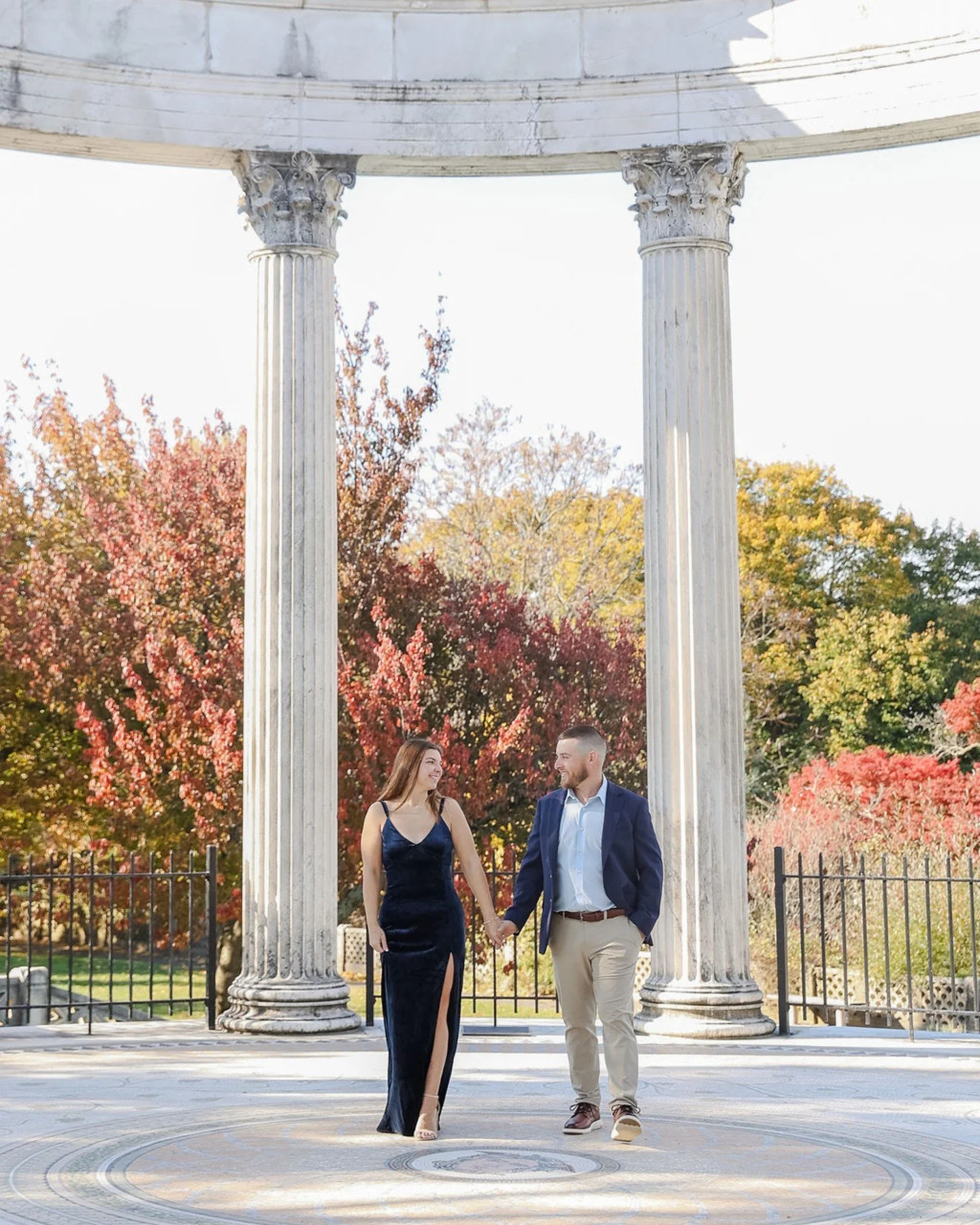 Some love stories just feel easy, and Emily &amp; Steven is one of them. 🤍⁠ 
We spent the morning wandering the Untermyer gardens and snapping photos as they soaked in this season of life together, just before their wedding day at @thehamiltonmanor 