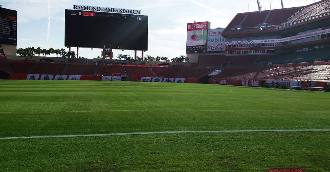 Not a seam in sight!

Great job by Wayne Ward, the @rjstadium grounds crew and Quality Turf! A single @sidekick_usa unit was used to install the beautiful thick-cut turf.

Be sure to stop by our booth (109) at the upcoming 2020 @fieldexperts Conferen