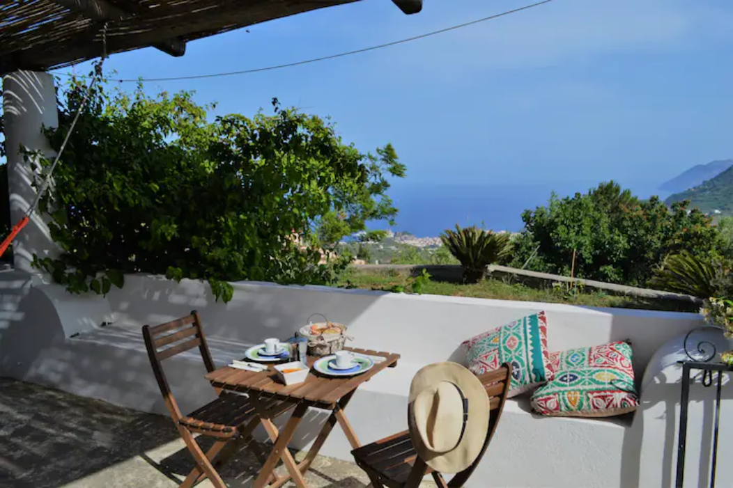 La Bartola - Private panoramic patio