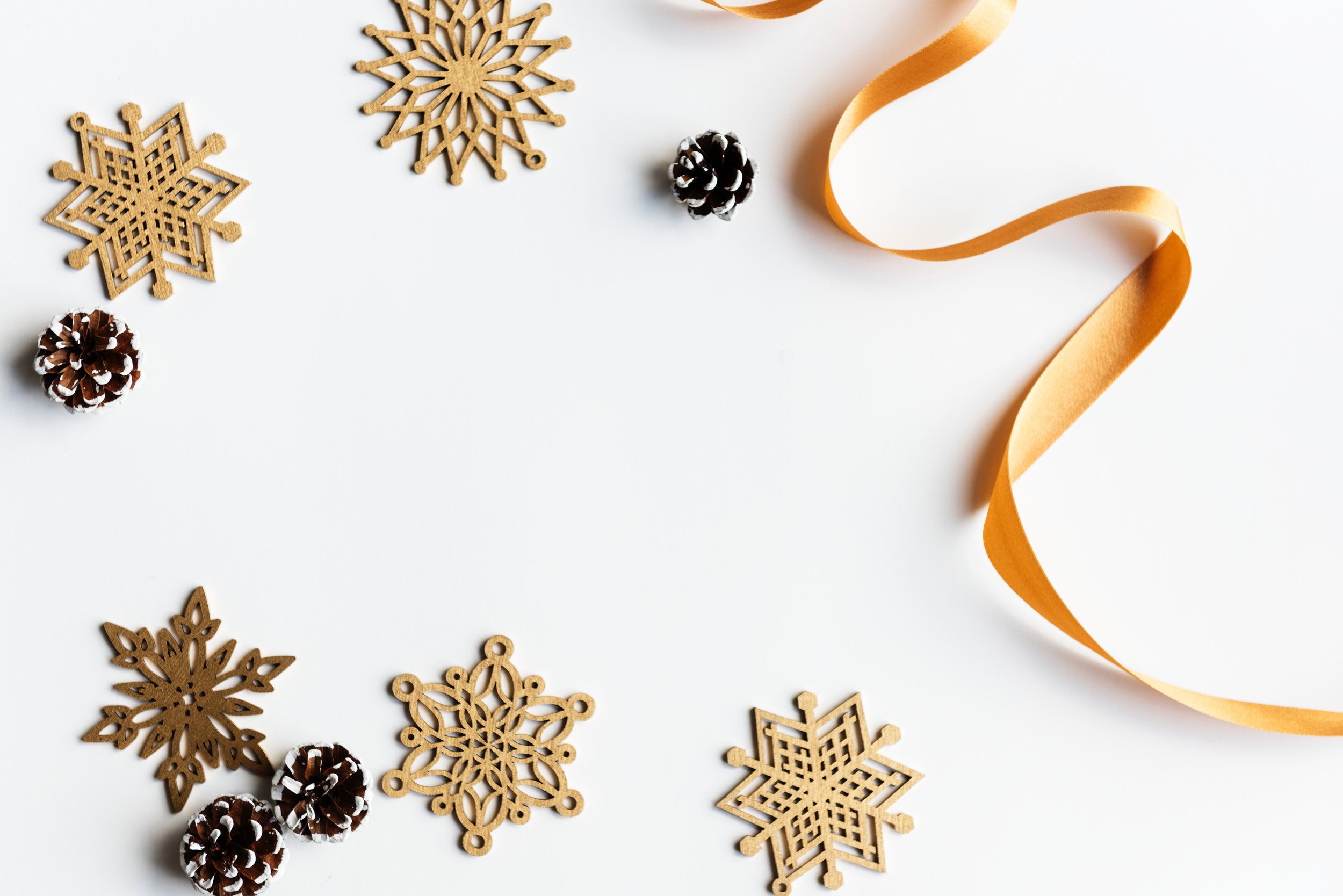 Fa La La La(st) Minute Gifts For Everyone Under $25