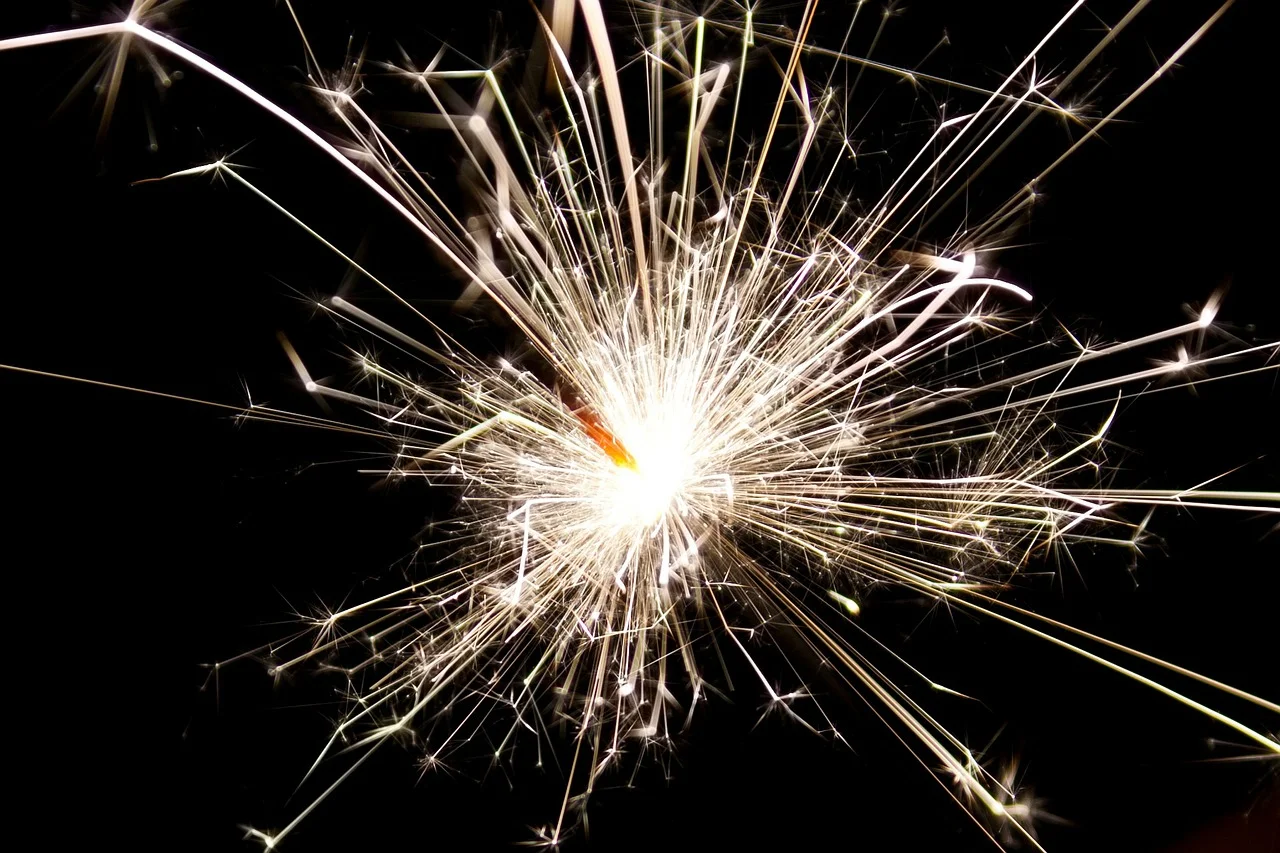 sparkler-84715_1280.jpg