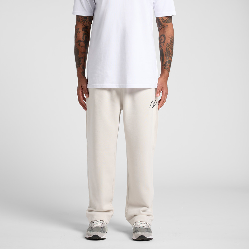 5942_RELAX_CUFFLESS_TRACKPANTS_BLACK-MA Front Model.png