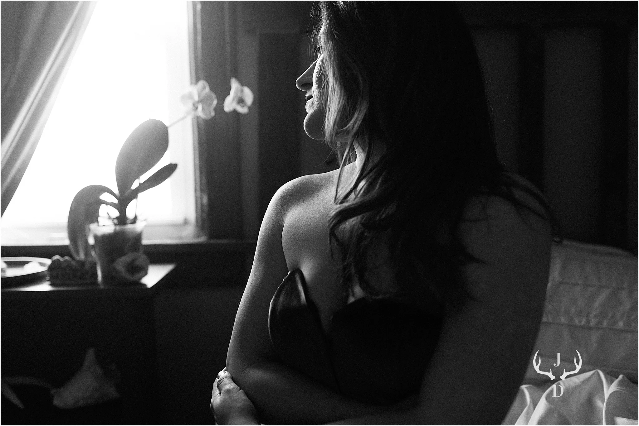 black-and-white-boudoir-madison-wi.jpg