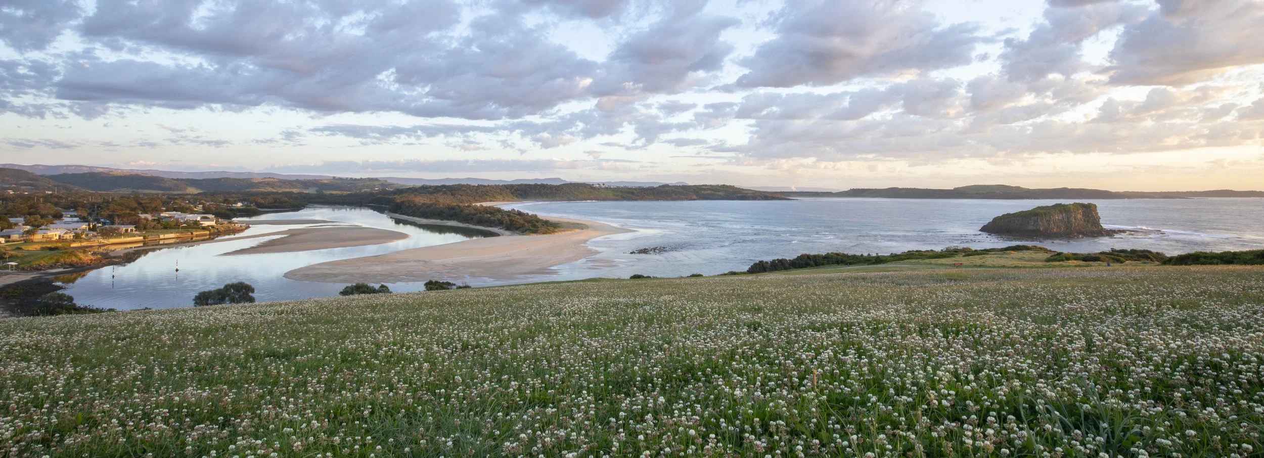 Minnamurraheadland panocrop copy.jpg