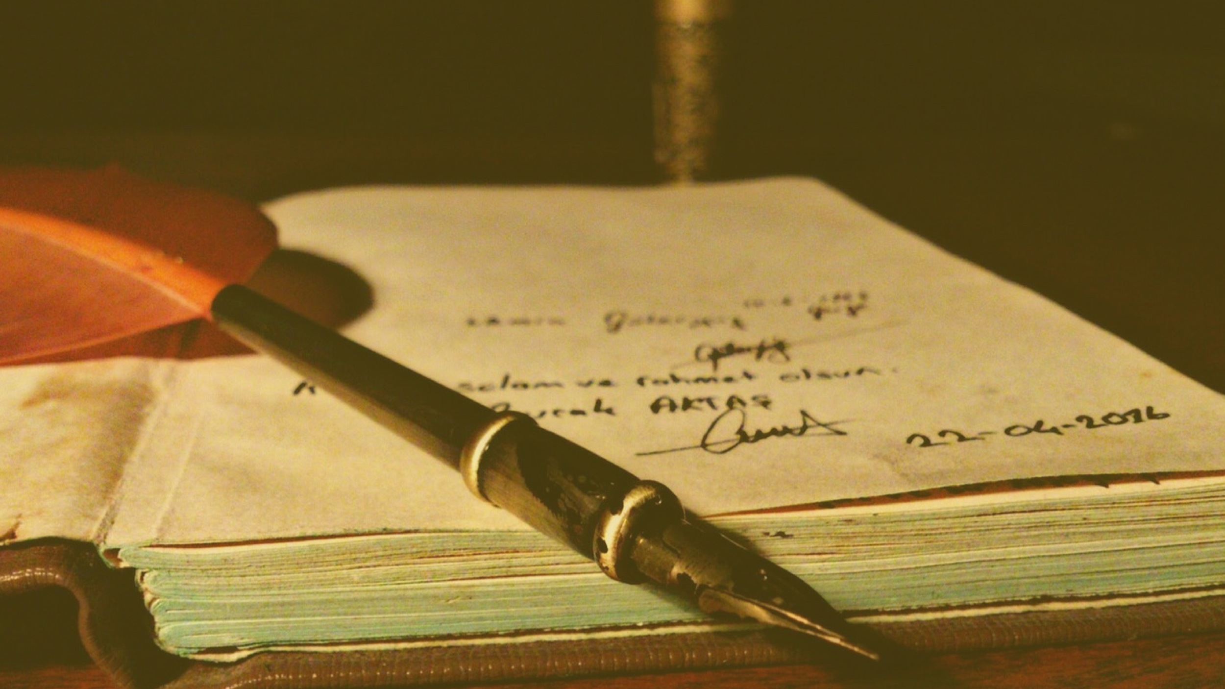 feather_pen_gold.png