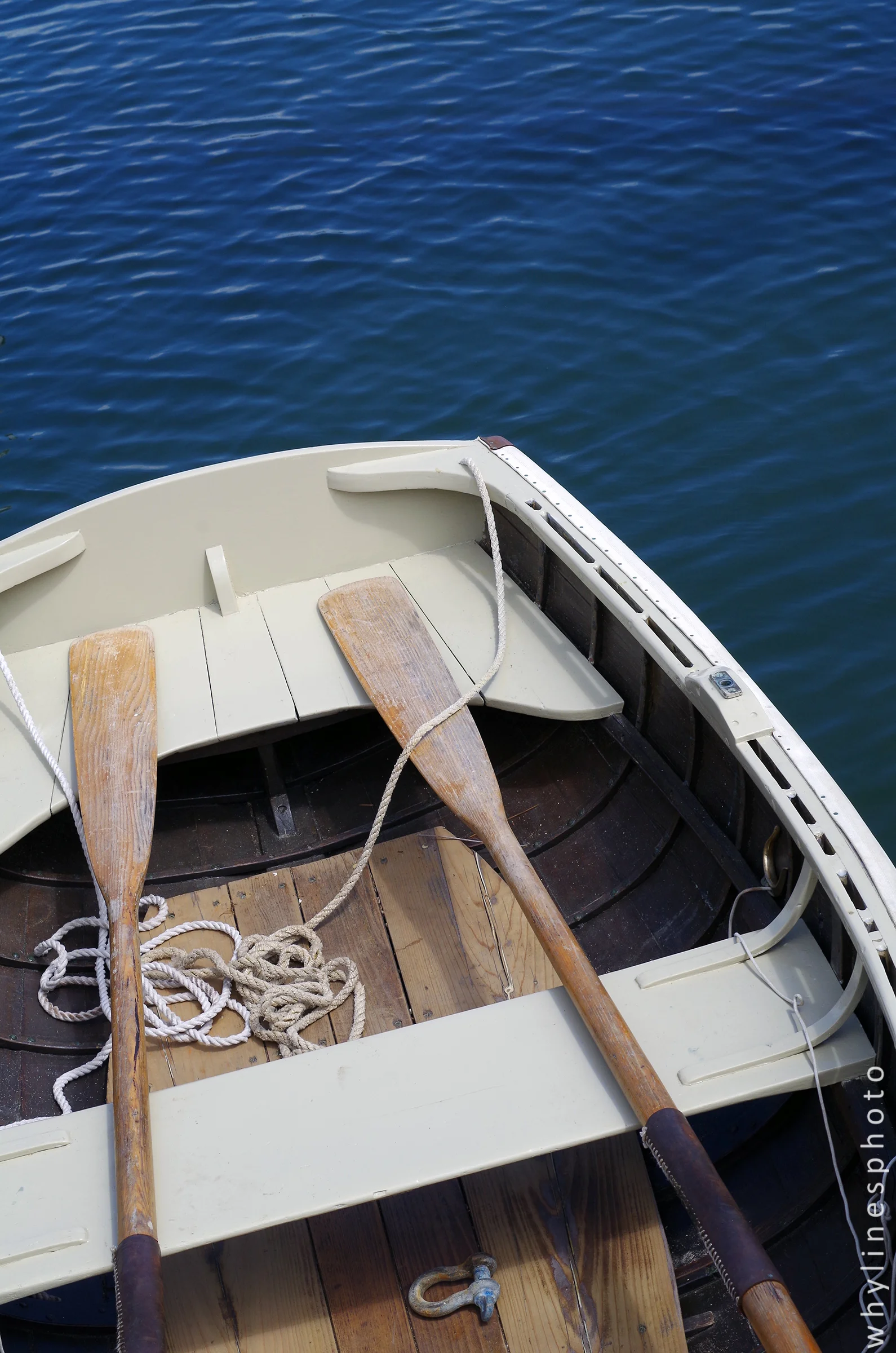 boat1.jpg