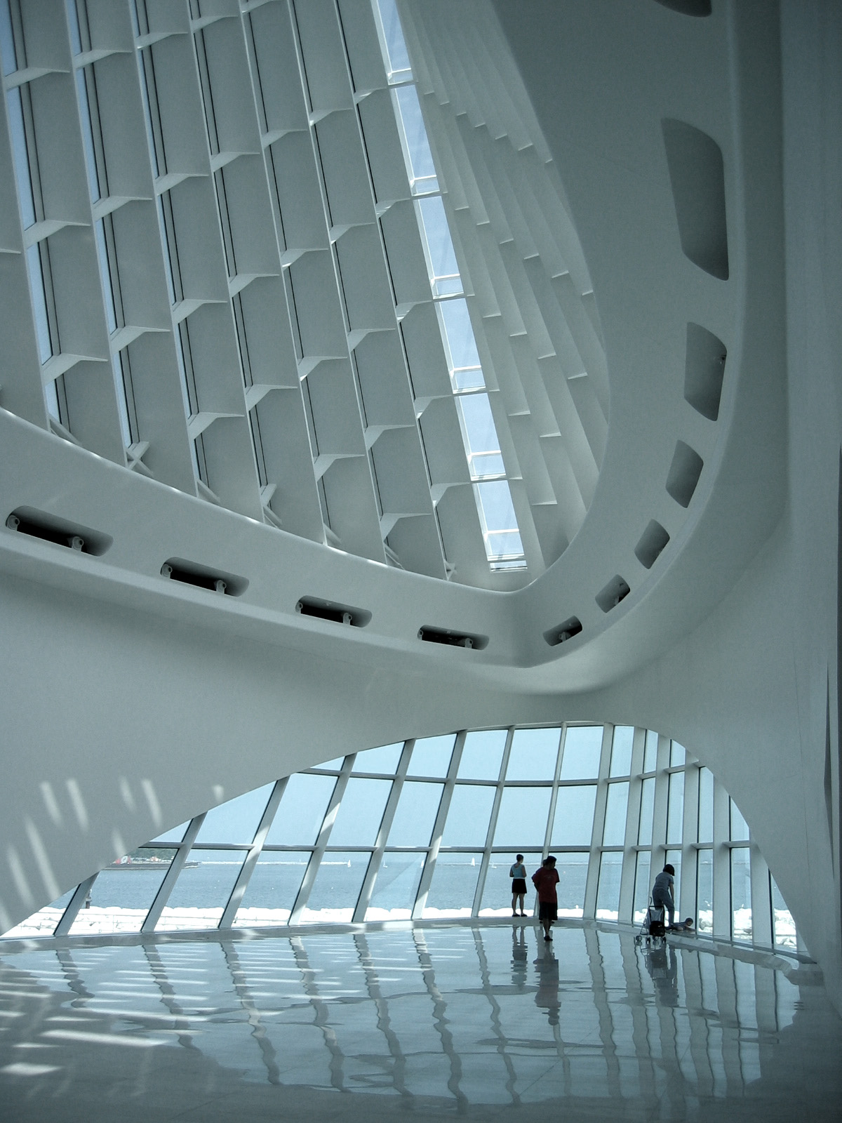   Milwaukee Art Museum | Quadracci Pavilion     Santiago Calatrava   
