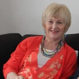 Portrait of Shirley Tuffery, experienced naturopath, educator and co-facilitator of Back 2 Basics