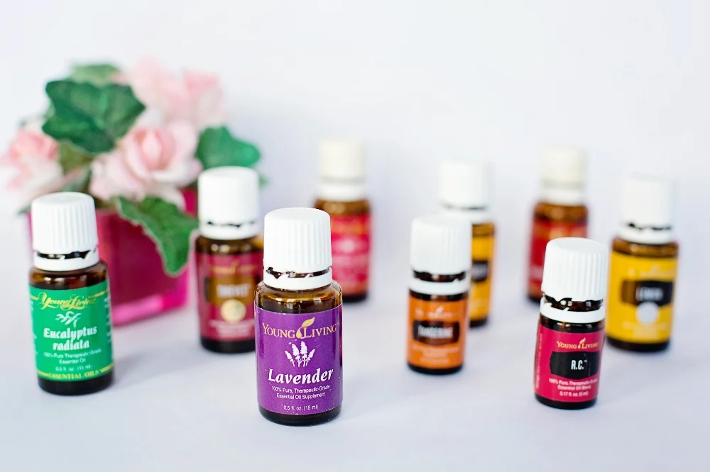 essential-oils-1958551_1920.jpg