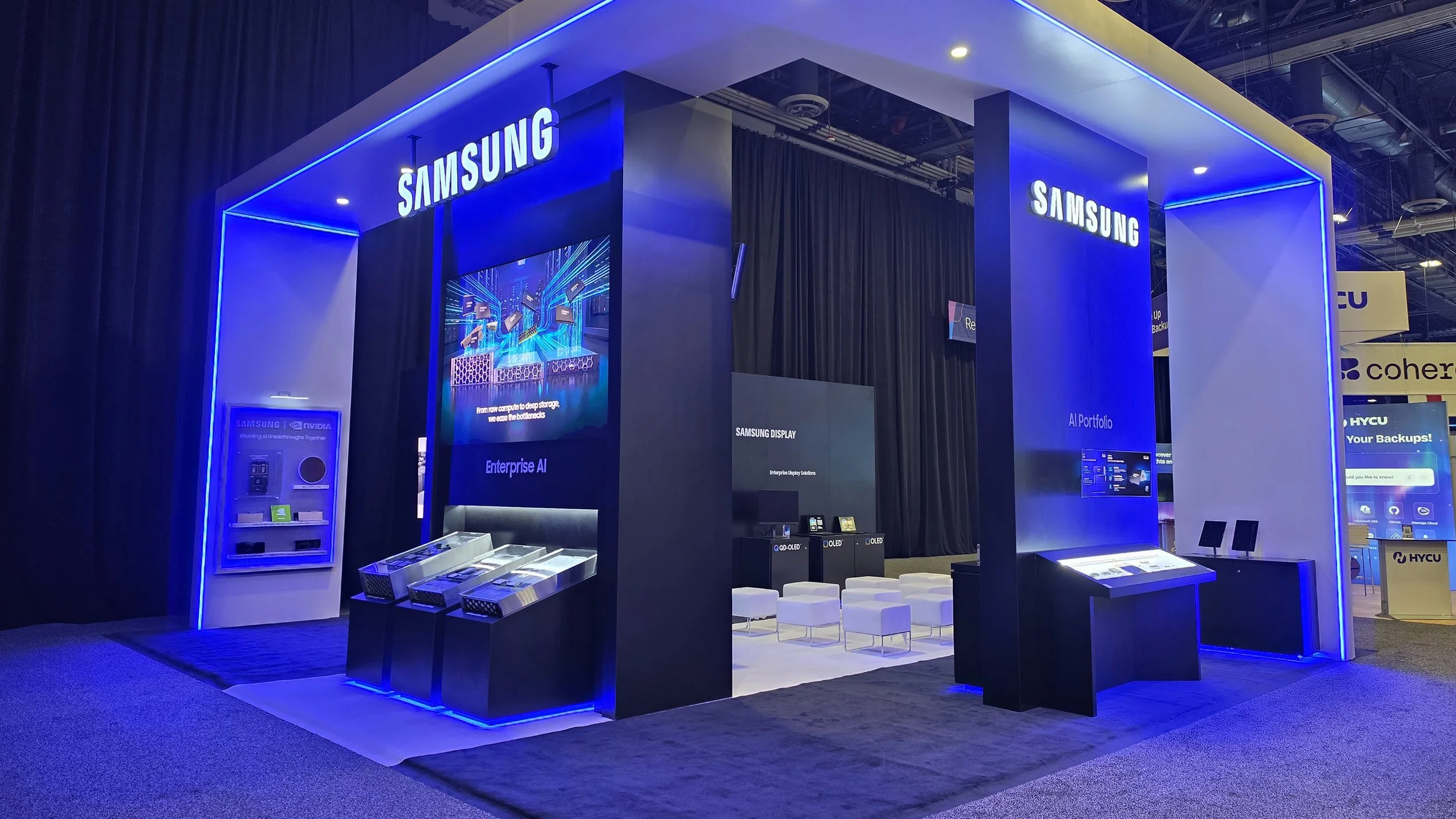 Booth_01.jpg