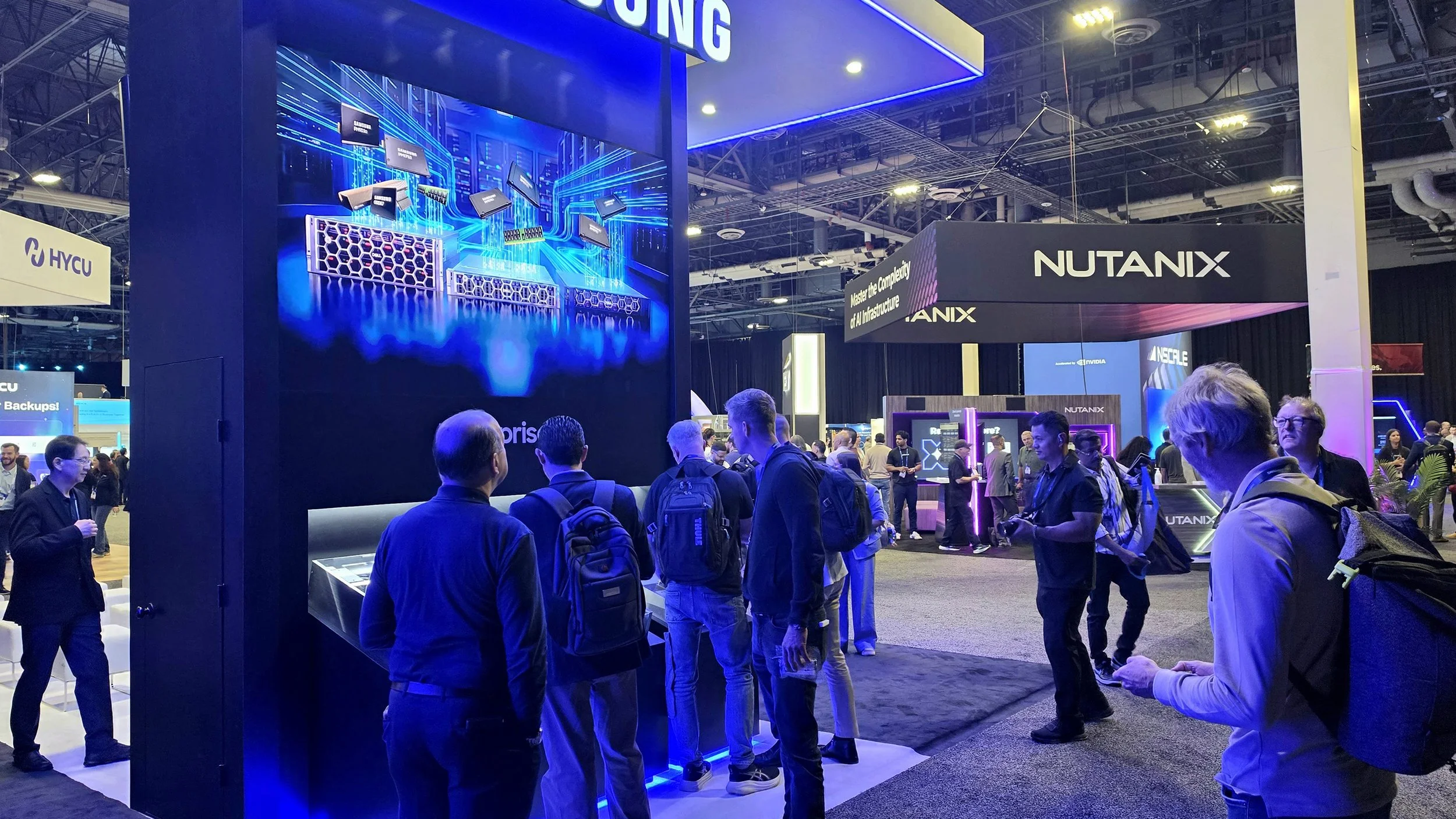 Booth_03.jpg