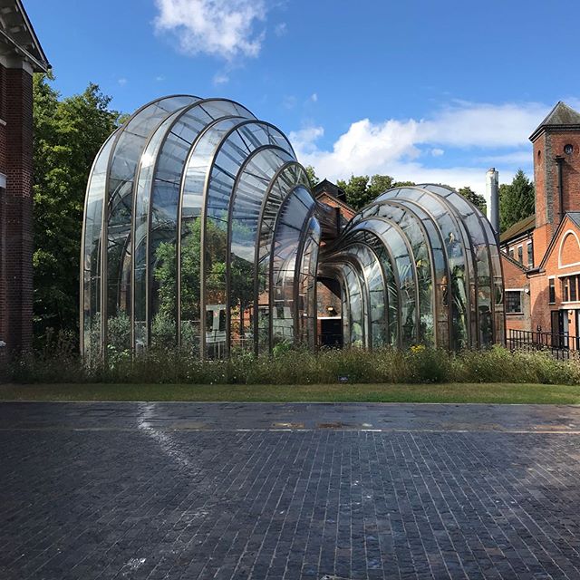 😍💎🍸 Bombay Sapphire Gin Distillery in Hampshire by #heatherwickstudio #futureclassic #architecture #laverstoke #hampshire @bombaysapphire #gindistillery