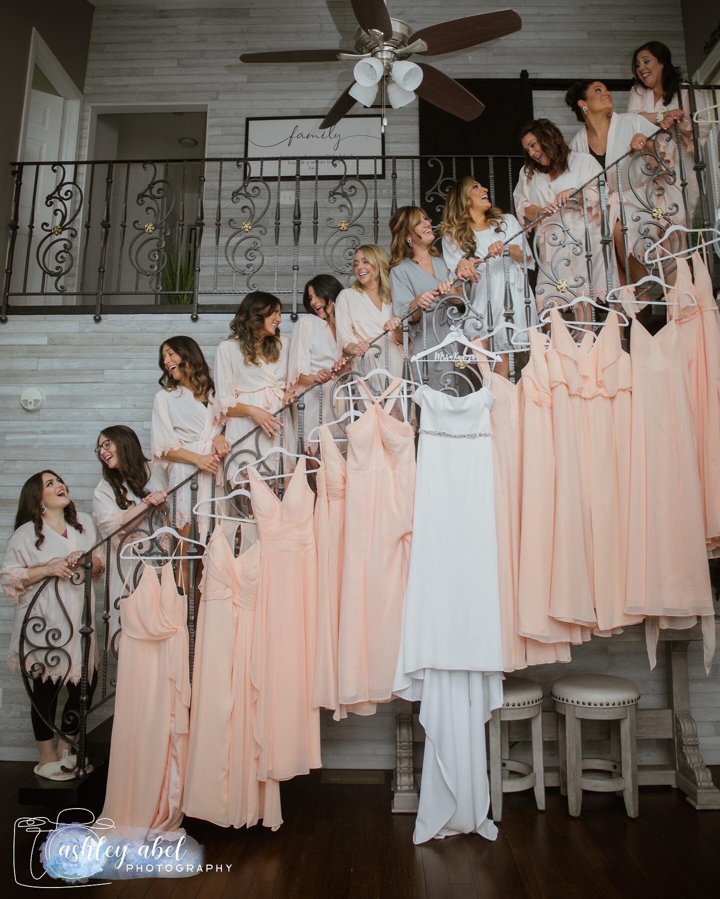 This bridal party was a dream. And also this staircase was too. 😍 loving these photos from Bianca&rsquo;s wedding!
.
.
.
#girlgang #bridalparty #brides #bridesmaids #ctbride #connecticutbride #connecticutbridesmaids #ctweddingseason