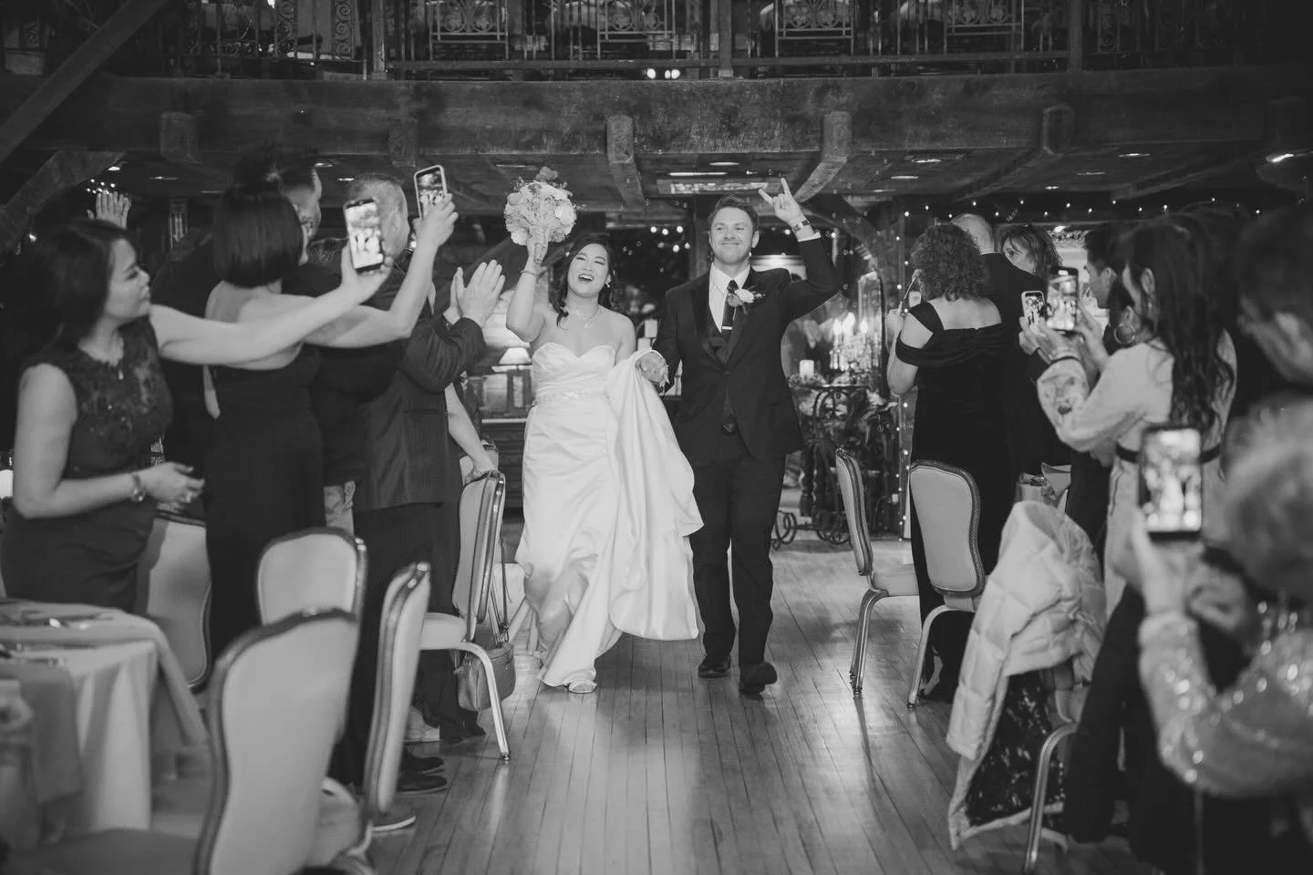 Reception shots are always so fun! Everyone having fun and letting loose! Vivian and Jacob&rsquo;s wedding was a blast and even had some dancing lobsters! Swipe to the end to see them tearing up the dance floor. 🦞