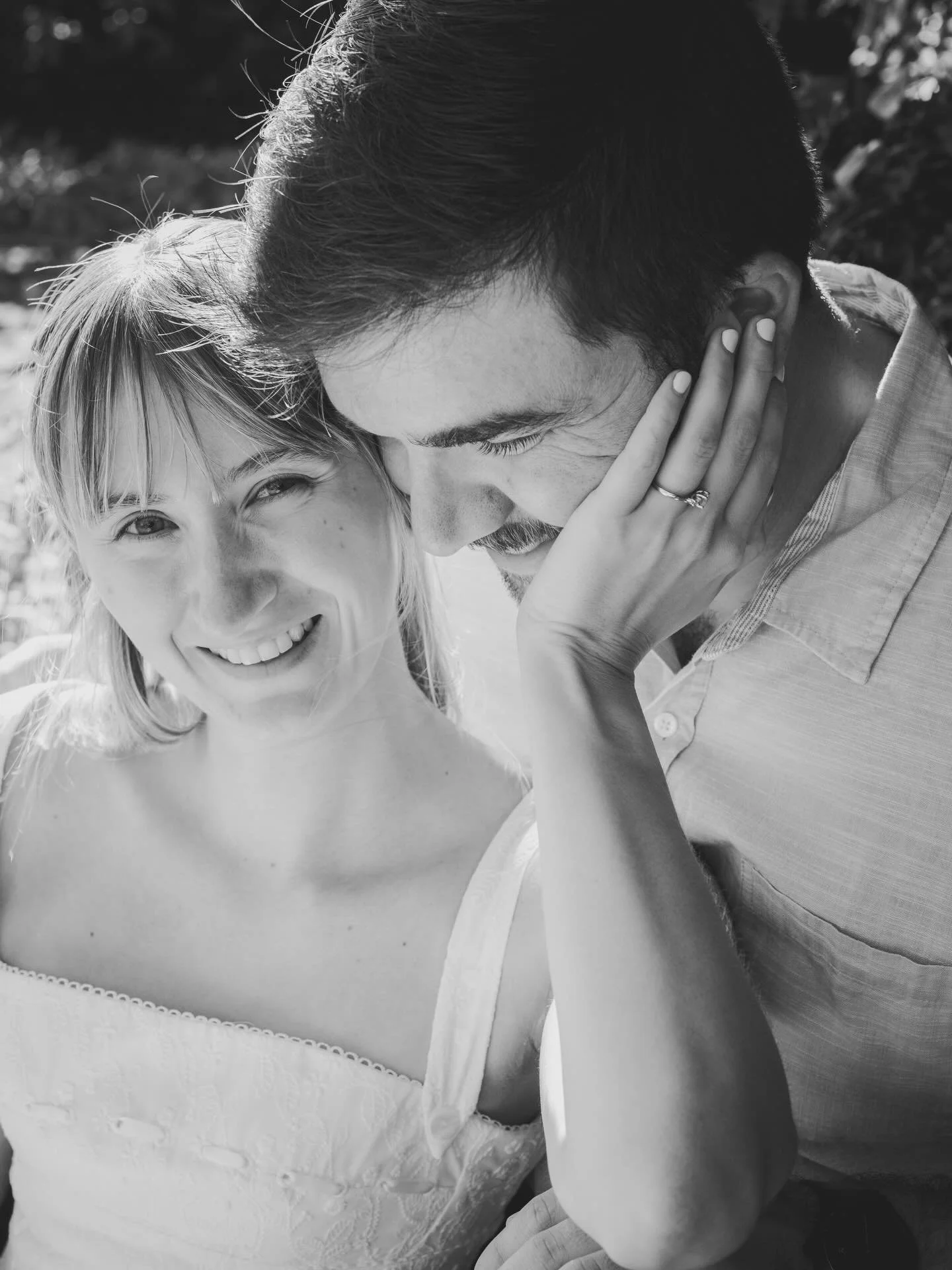 Spring shoots are so back! This weather has me feeling so happy. Book your family shoots, kid shoots, engagement shoots with me for end of March / April today! No more early sunsets until October!