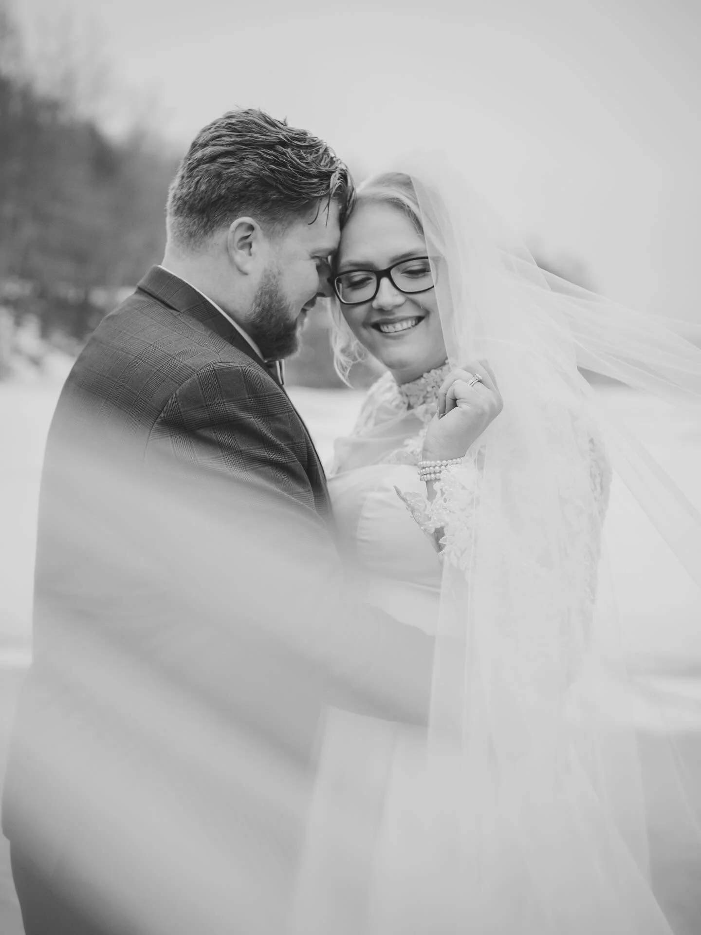 Taylor &amp; Jake&rsquo;s wedding was just stunning from beginning to end. I absolutely love love love Taylor&rsquo;s dress. &amp; the neck and sleeves was detachable to have a second look later in the night! So gorgeous. She looked stunning. Jake&rs