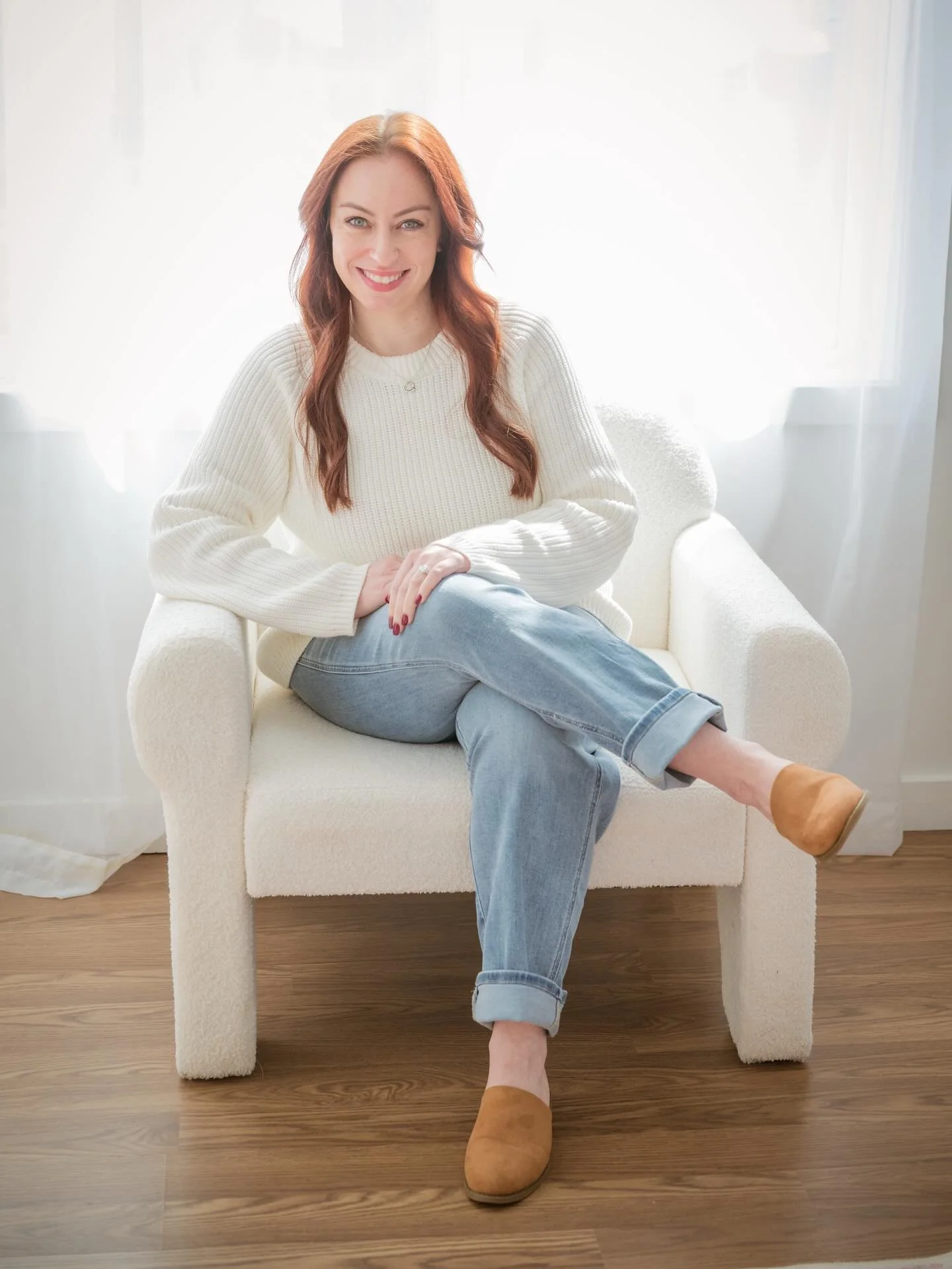 Need some new photos for your headshots?! Linked in?! Just to have?! I&rsquo;m holding branding shoots all of April for a special price of $200 instead of $400! Cara came in and I haven&rsquo;t seen her in forever and it was so nice to catch up! She 