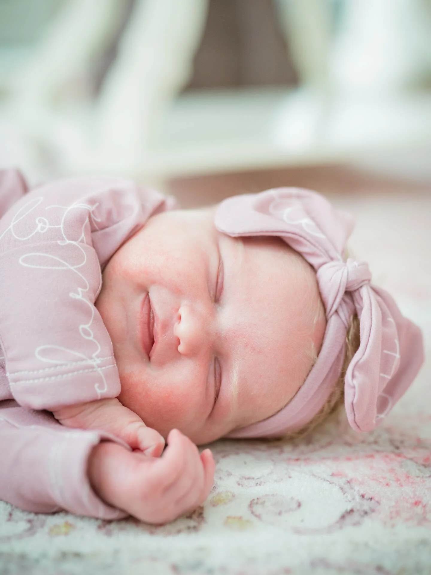Jean &amp; James welcomed their baby Charlotte to the world and how cute is she!? That light blonde hair is so beautiful &amp; she even cracked a smile for us! She is so so cute and did so good for photos she didn&rsquo;t make a peep the entire time!