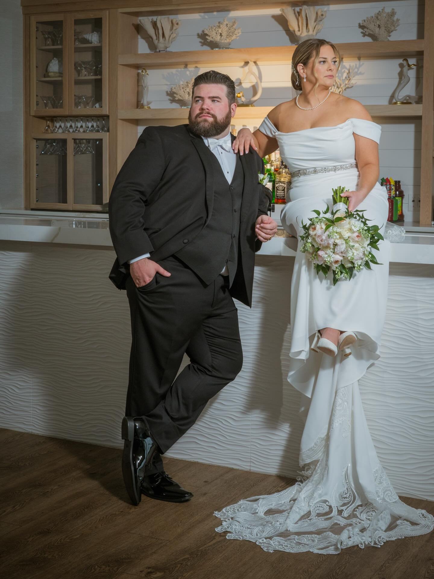 Jenna and Dominick were such a chill and relaxed couple. They had rain on their wedding day but we went with the flow. Tyde has such a beautiful interior and covered patio so we made those work. Then went out with a clear umbrella and kept pulling it