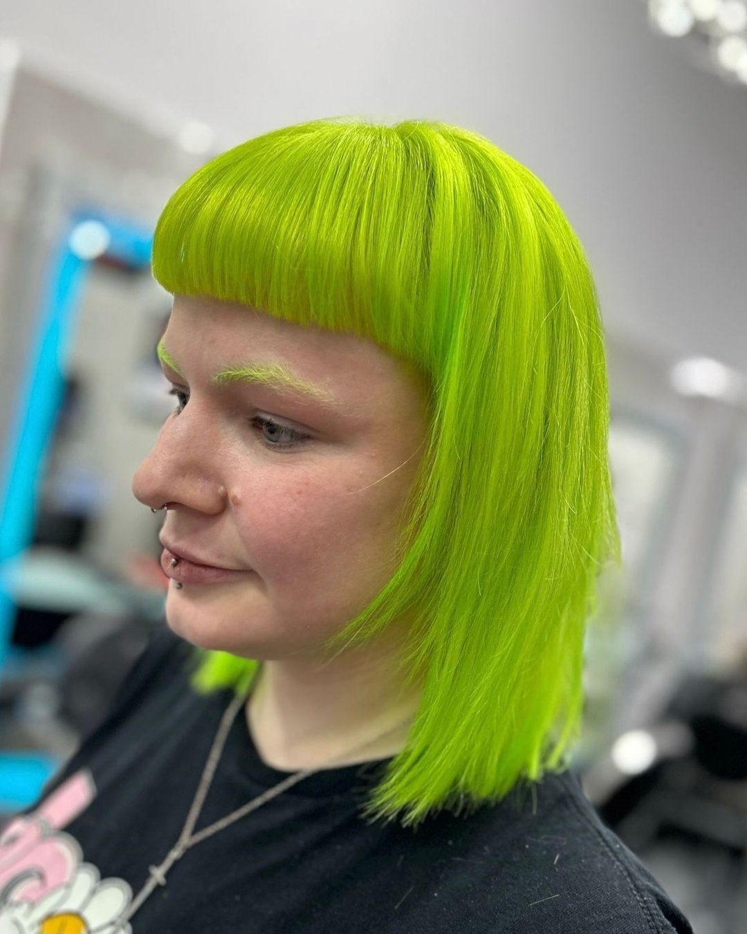 ⚡️✨ At Roar Hair and Beauty, our passionate team of experts is renowned for their ability to create cutting-edge looks that defy convention. With years of experience and a dedication to innovation, we bring our editorial vision to life, showcasing th