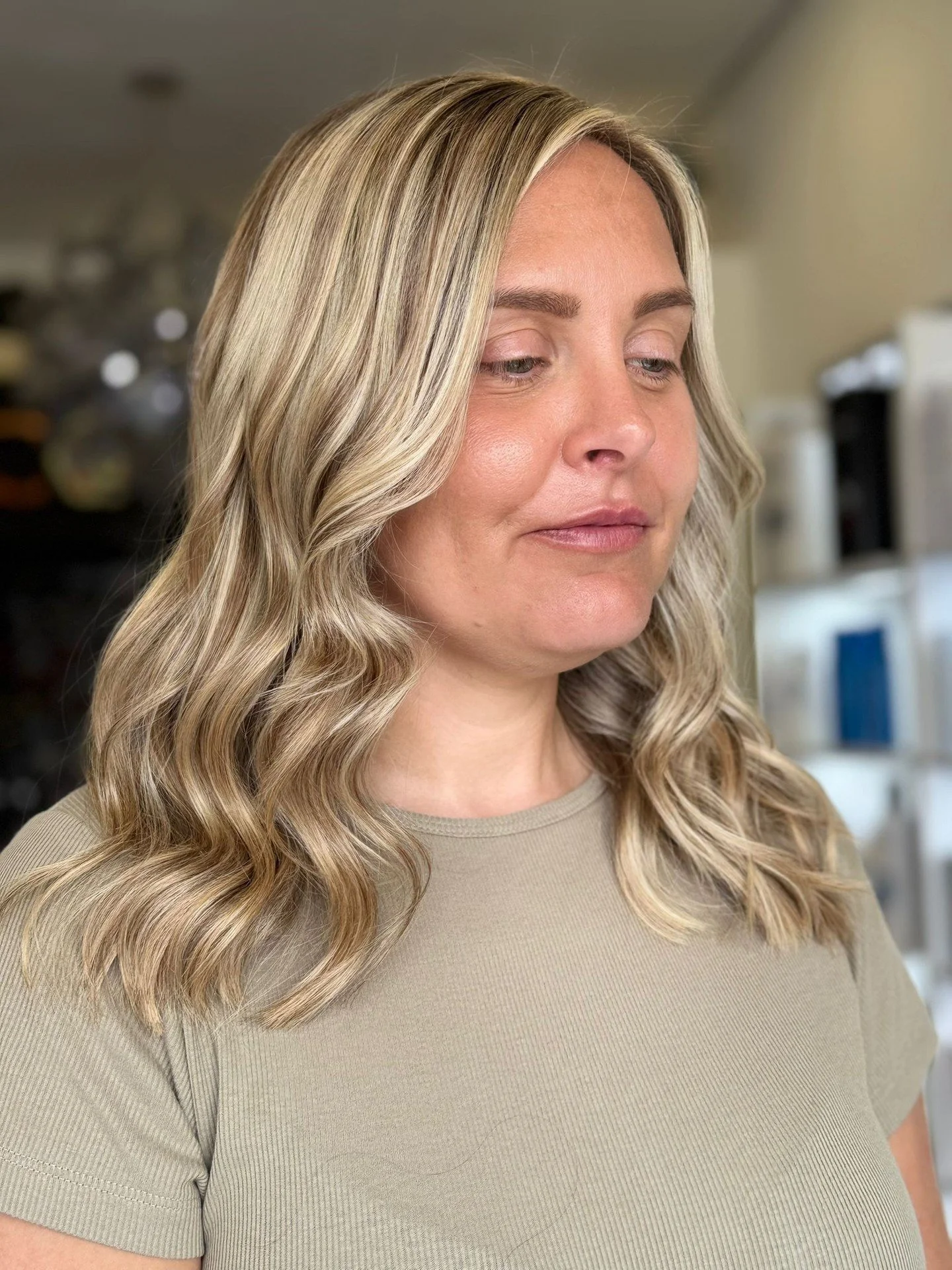 Beautiful blonde 💐

The way this shade of blonde compliments our guests complexion is just *chefs kiss* 🤌🏼

Looking for your last freshening up for summer? You've come to the right place 🧡 Drop us a DM now or head to our website to get booked in!