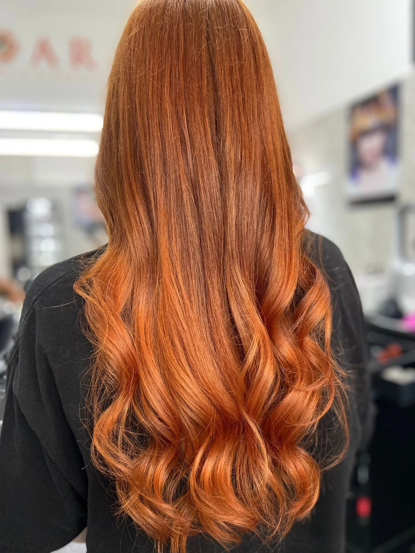 A beautiful copper for this gorgeous guest 🧡
At ROAR, we look at everything - from skin tone to lifestyle, to make sure your colour is completely bespoke and feels truly yours.
Tap the link in our bio to book your consultation 🦁

#RoarHairAndBeauty