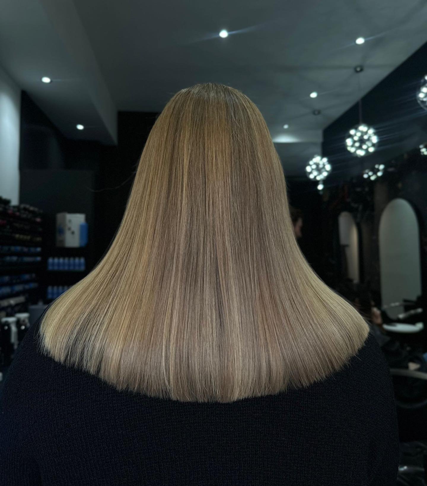 Healthy Beautiful Hair ✨

The signature ROAR experience it&rsquo;s all about beautiful colour whilst maintaining the hairs integrity, and with a glossy healthy finish 🧡 

#ROARHairAndBeauty #HealthyHair #BeautifulColour #ROARExperience #AwardWinning