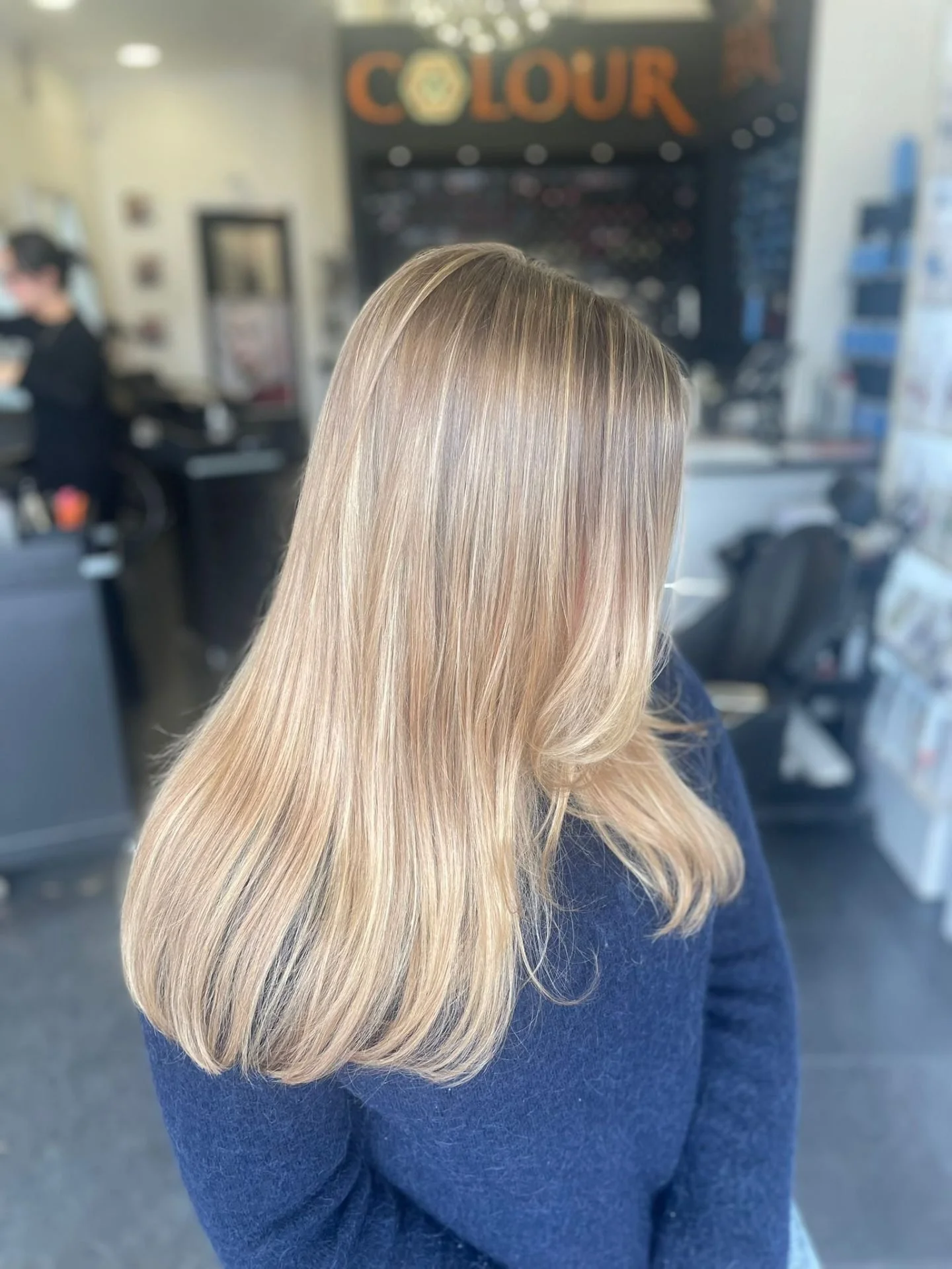 Biscuity Blonde 🍦

This soft, creamy shade is the perfect low maintenance shade for summer - blended in all the right places and giving ethereal vibes. ✨

Fancy a refresh? DM us or head to the link in our bio to book.