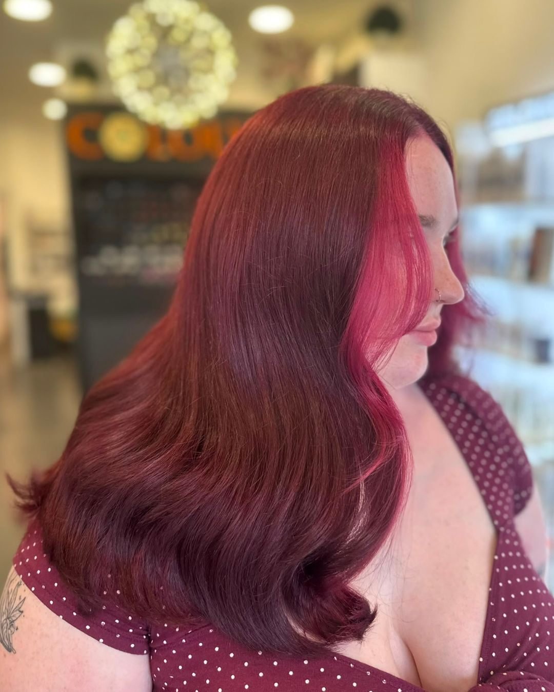 A gorgeous berry refresh 🍒

Rich berry tones are the perfect way to add depth and
shine! Whether your after a subtle refresh or a bold 
transformation, this gorgeous colour is guaranteed to
turn heads. Swipe to see the transformation! 👀

Ready for 