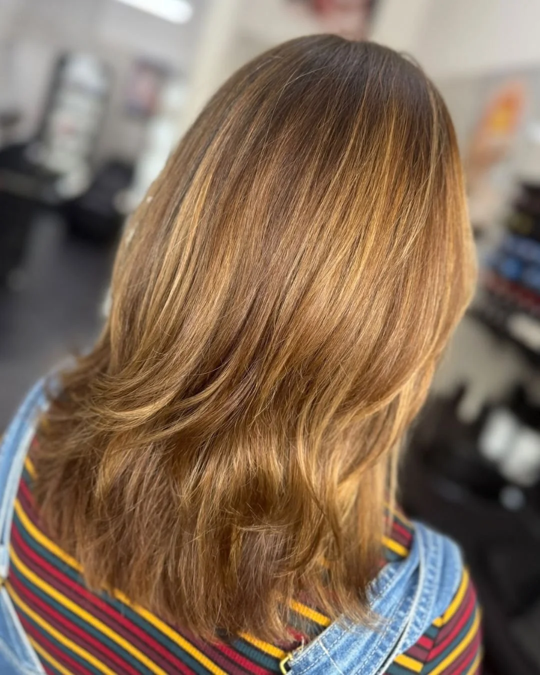 TREND ALERT: GOLDEN HONEY 🍯

Our Creative Director @roar_ginger talks us through his shade of the season - golden honey. 🧡

This is the perfect mix of golden amber, creating a slightly moodier shade for the autumn, perfection! 🤌🏻
