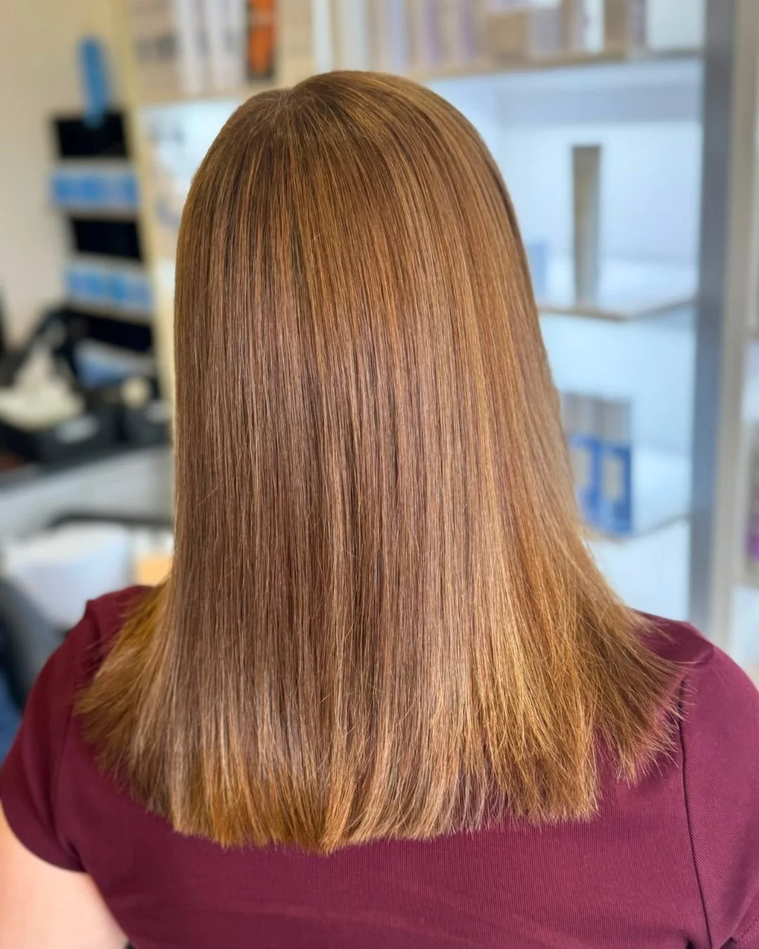 Auburn Dream. 🧡

Is there anything better for the autumnal months than a gorgeous warm, auburn shade? 😍

Finished off with a sleek blowdry, this pairing is simply perfect. ✨

DM us to book a consultation or head to the link in our bio. 🦁