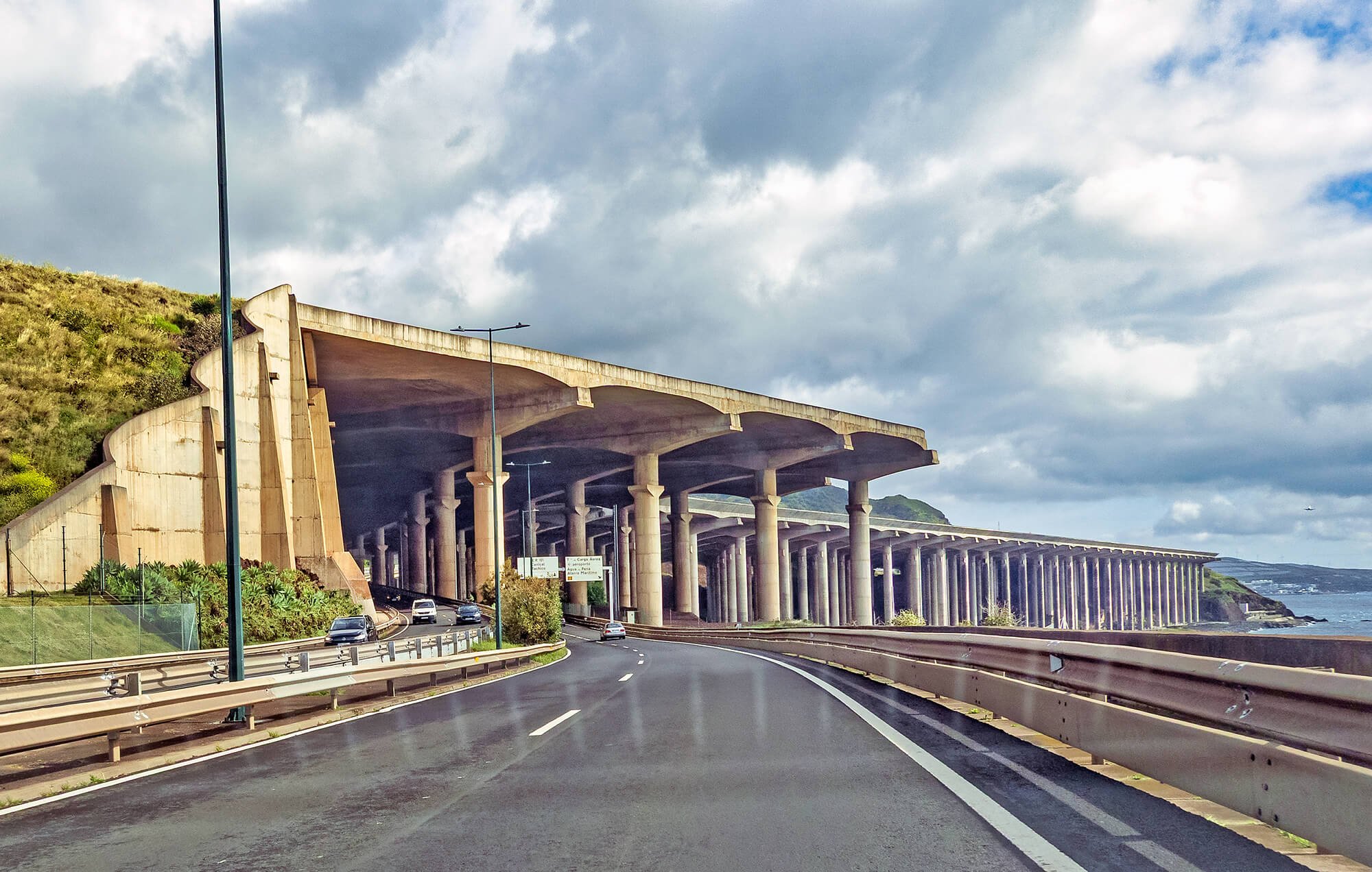 Madeira airport runway