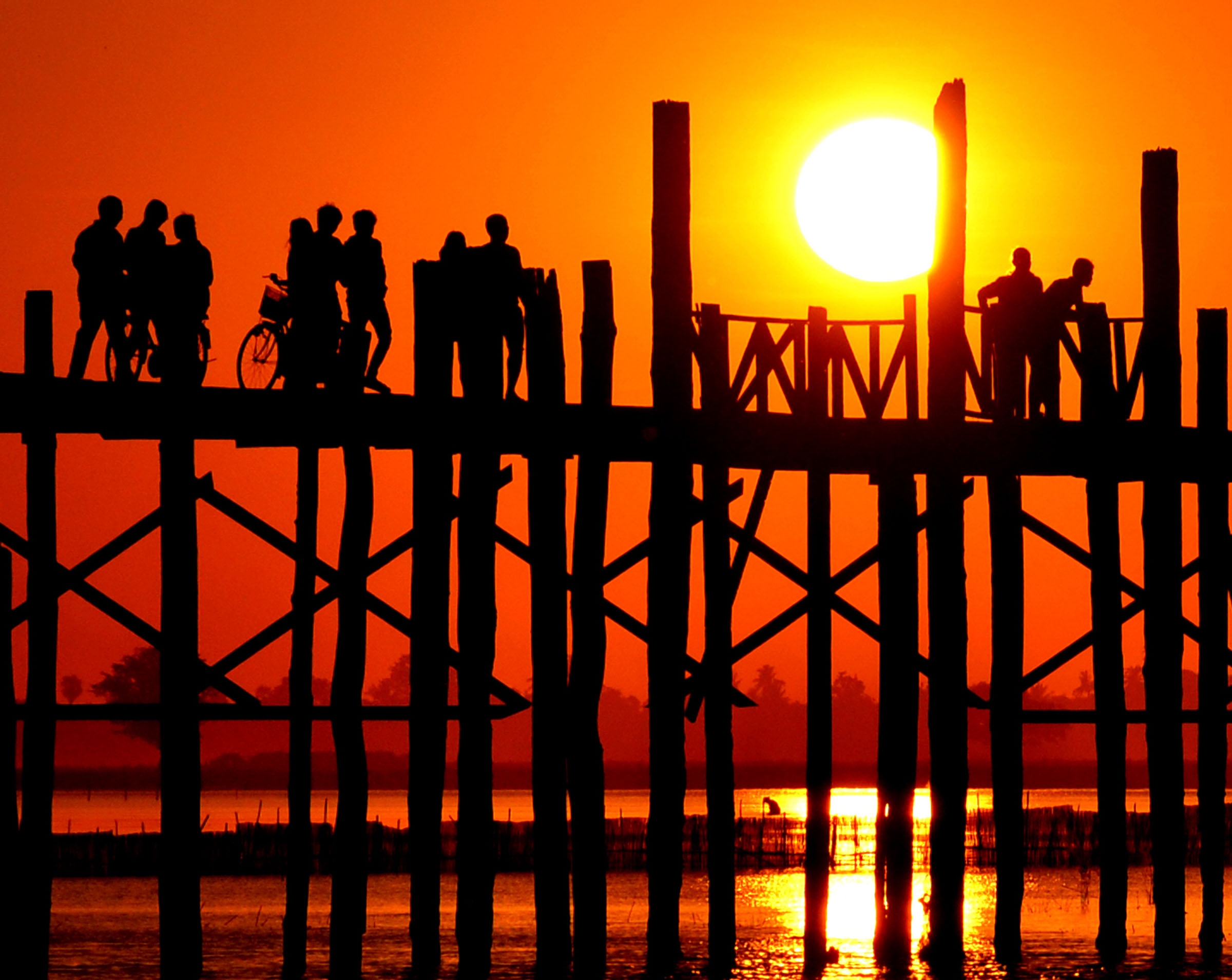 U Bein Bridge near Amarapura, Myanmar - Photo Credit: Matt from The Travel Blogs