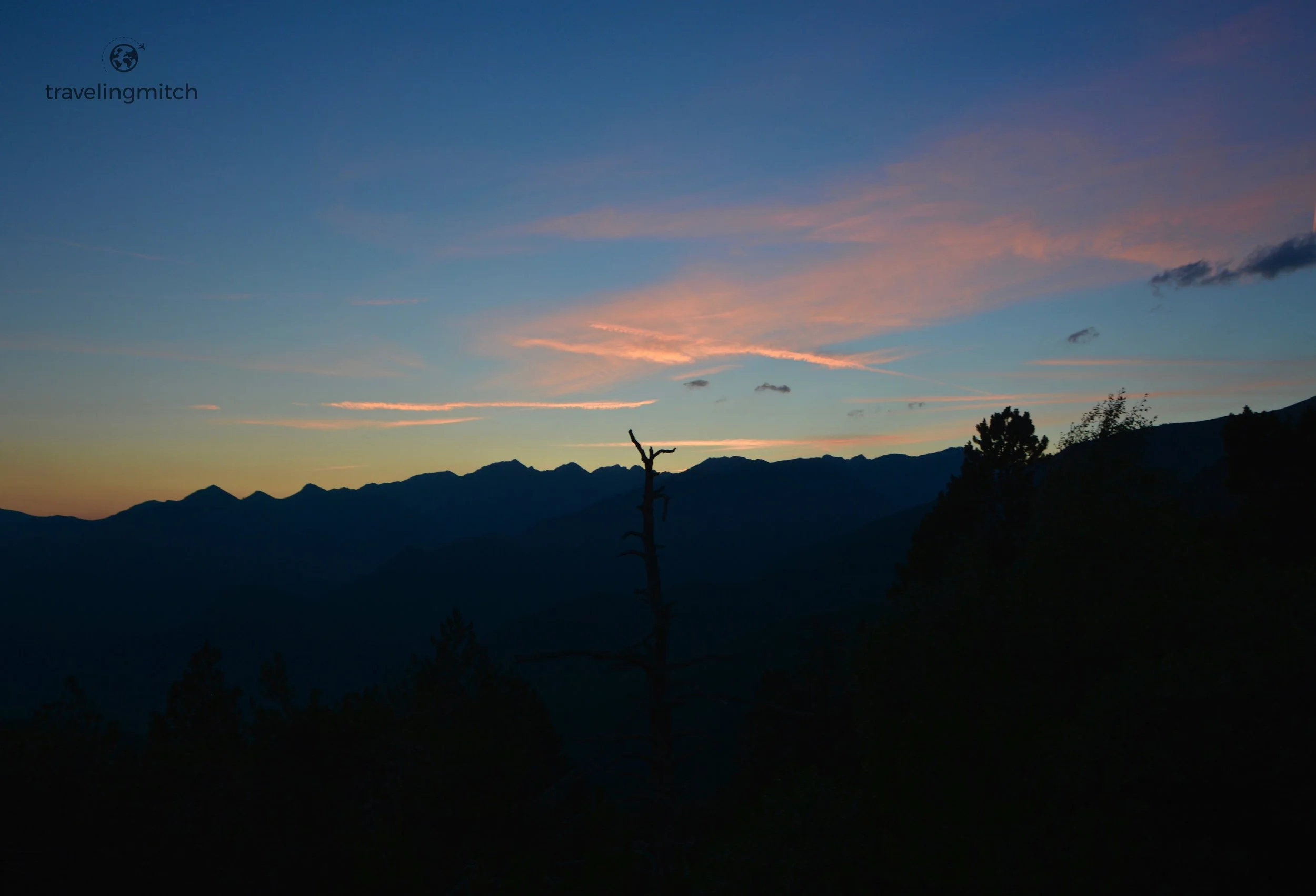 A picture at dusk from the night hike offered by Hotel Piolets Park & Spa