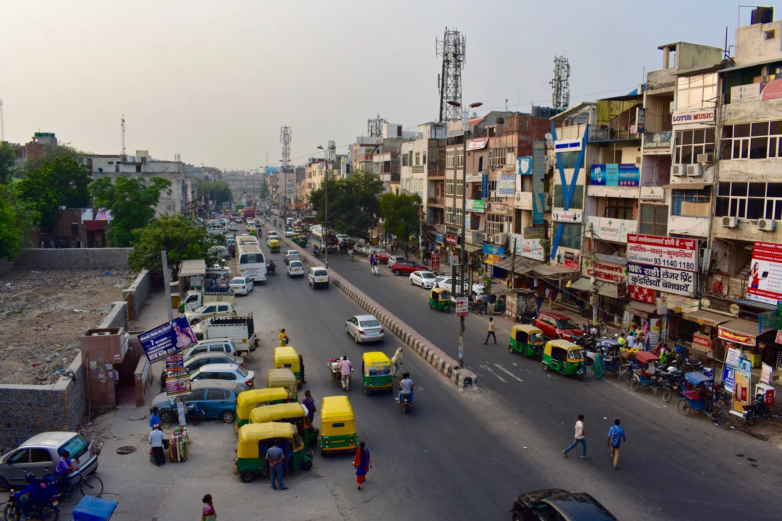 A Delhi Essay - Traffic in Delhi is on another level! This is a not so busy street near Laxmi Nagar