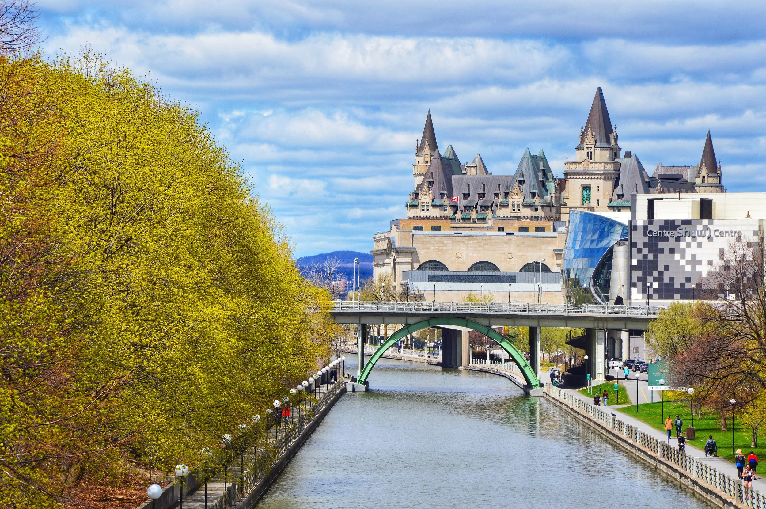 Take A Vacation In Ottawa At The Fairmont Chateau Laurier Travelingmitch