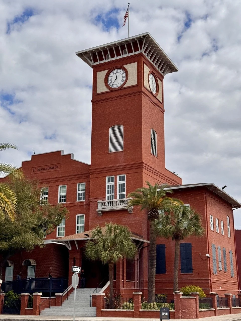 cool_things_to_do_in_tampa_jc_newman_cigar.jpeg