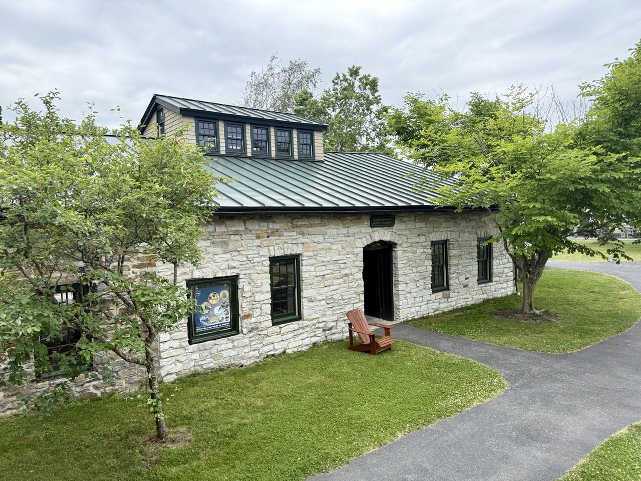 Building for ongoing boat restoration at the Antique Boat Museum