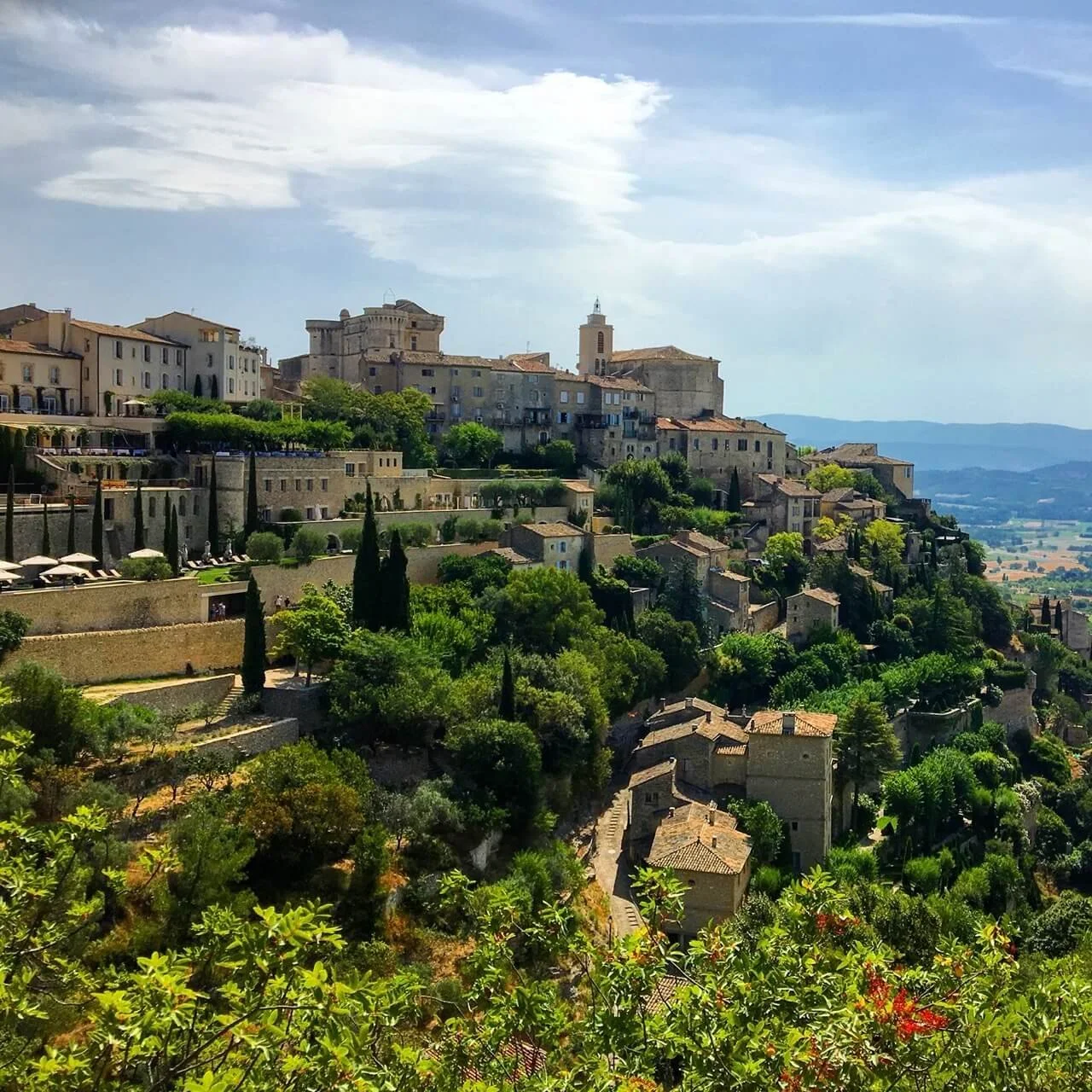 Small towns and cities abound in Provence-Alpes-Côte d’Azur