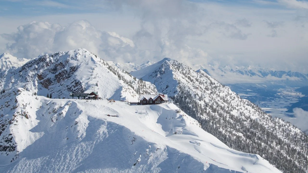 Your Winter Guide to Kicking Horse Resort: Kicking Horse Restaurants, Attractions and Experiences in Golden, B.C.