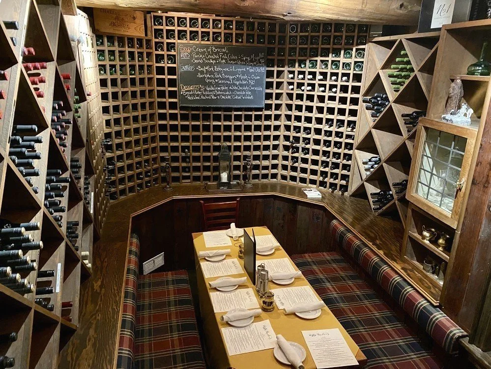 Mono Cliffs Inn Mono Cliffs Inn in Mono, Ontario: The Epitome of Fine Country Dining ...