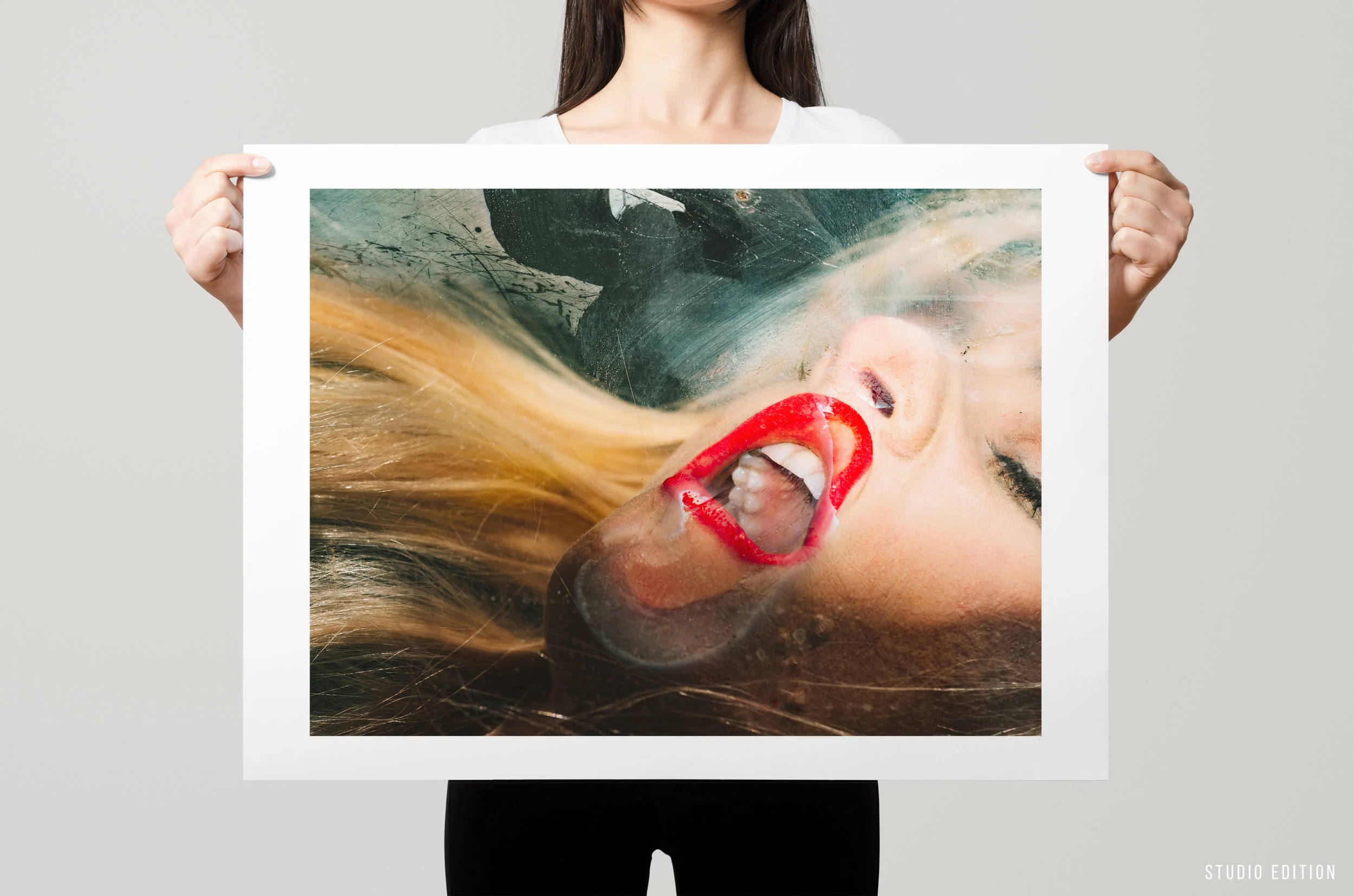 41-38-lips-15x20.jpg