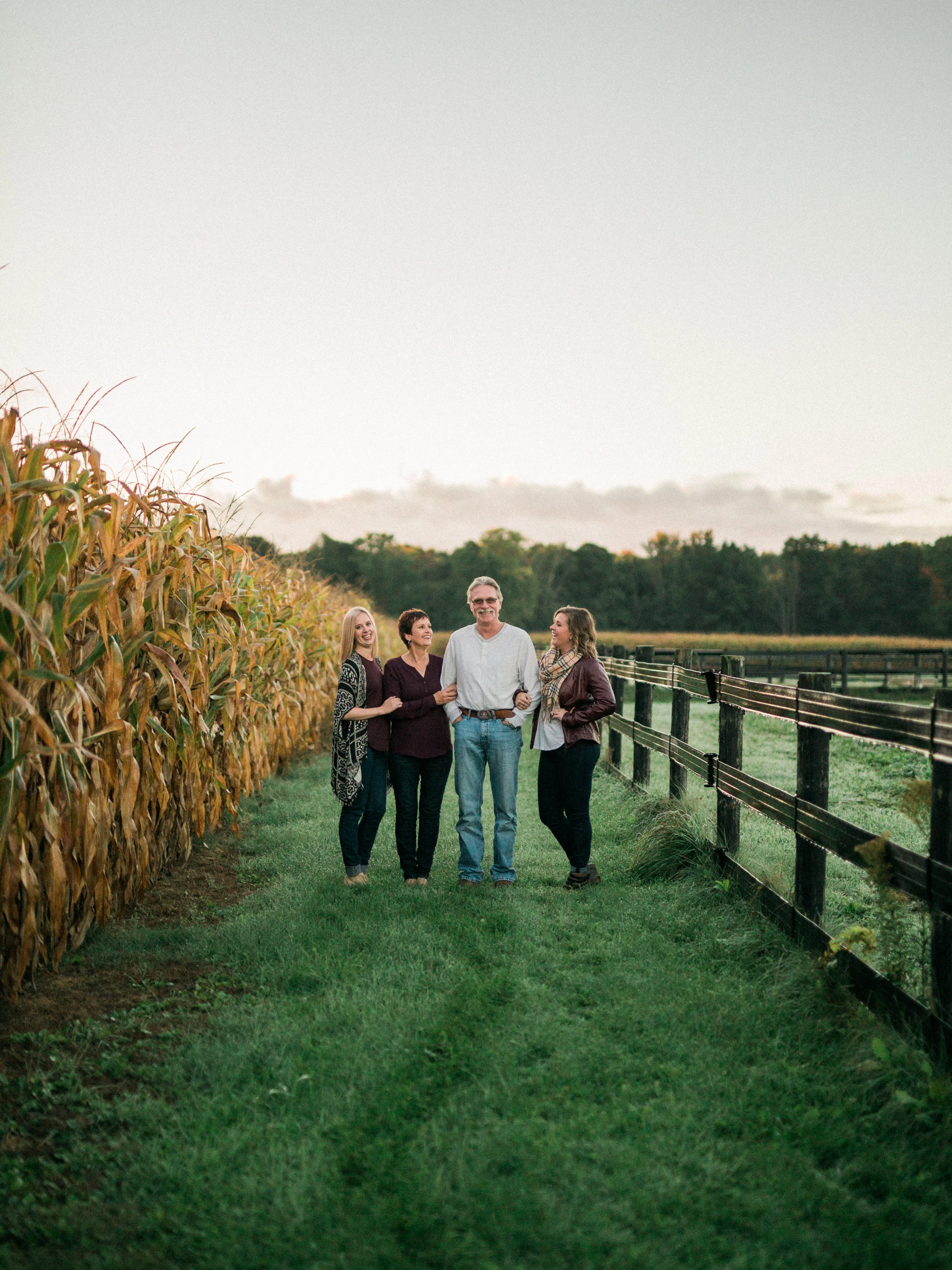 Amir-Danielle_Family-Photography_Lavoie-Session_13.jpg